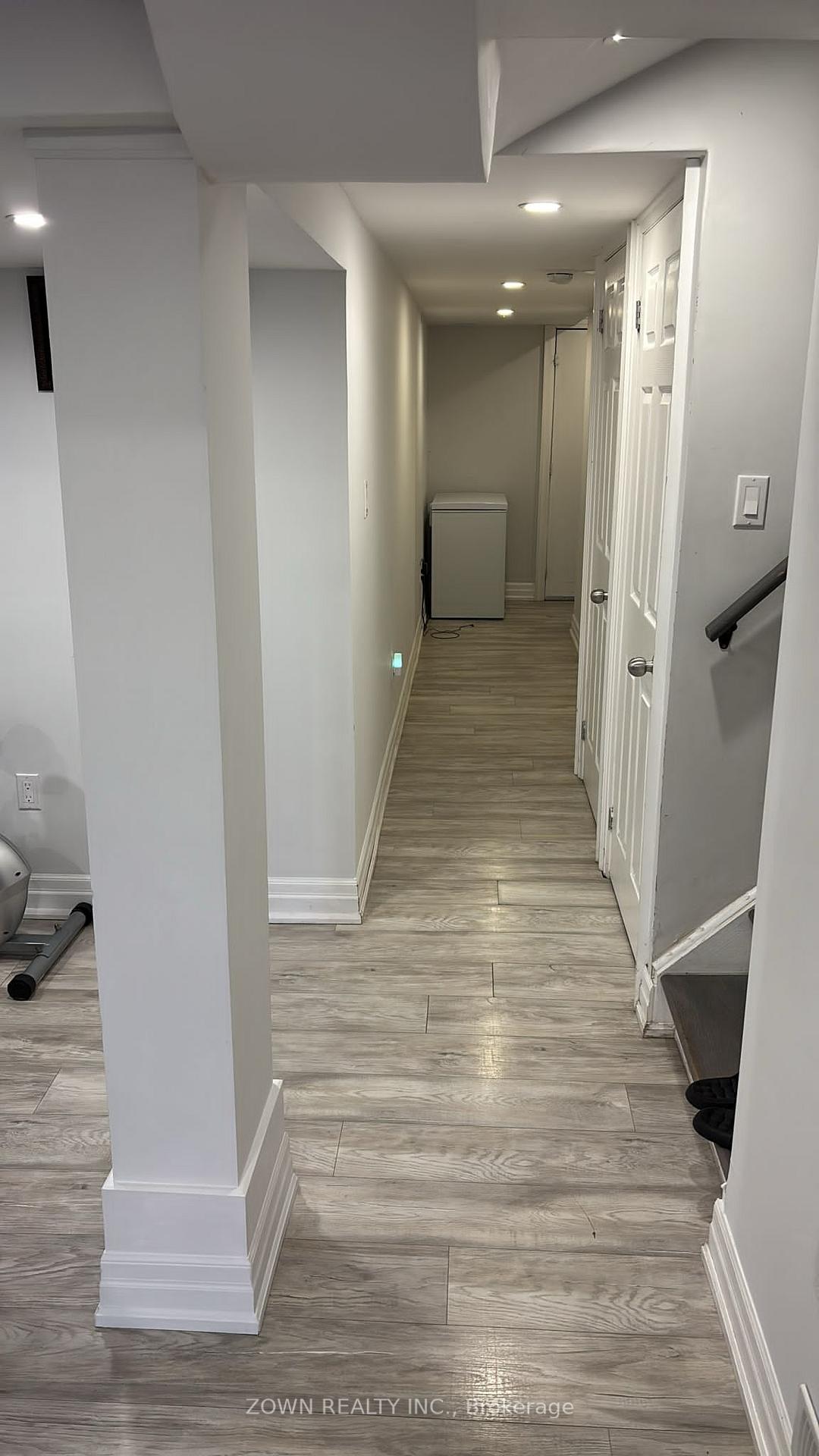 Photo 9 of Unit Bsmt, 41 Edinburgh Drive, Brampton, Bram West — HOMEH