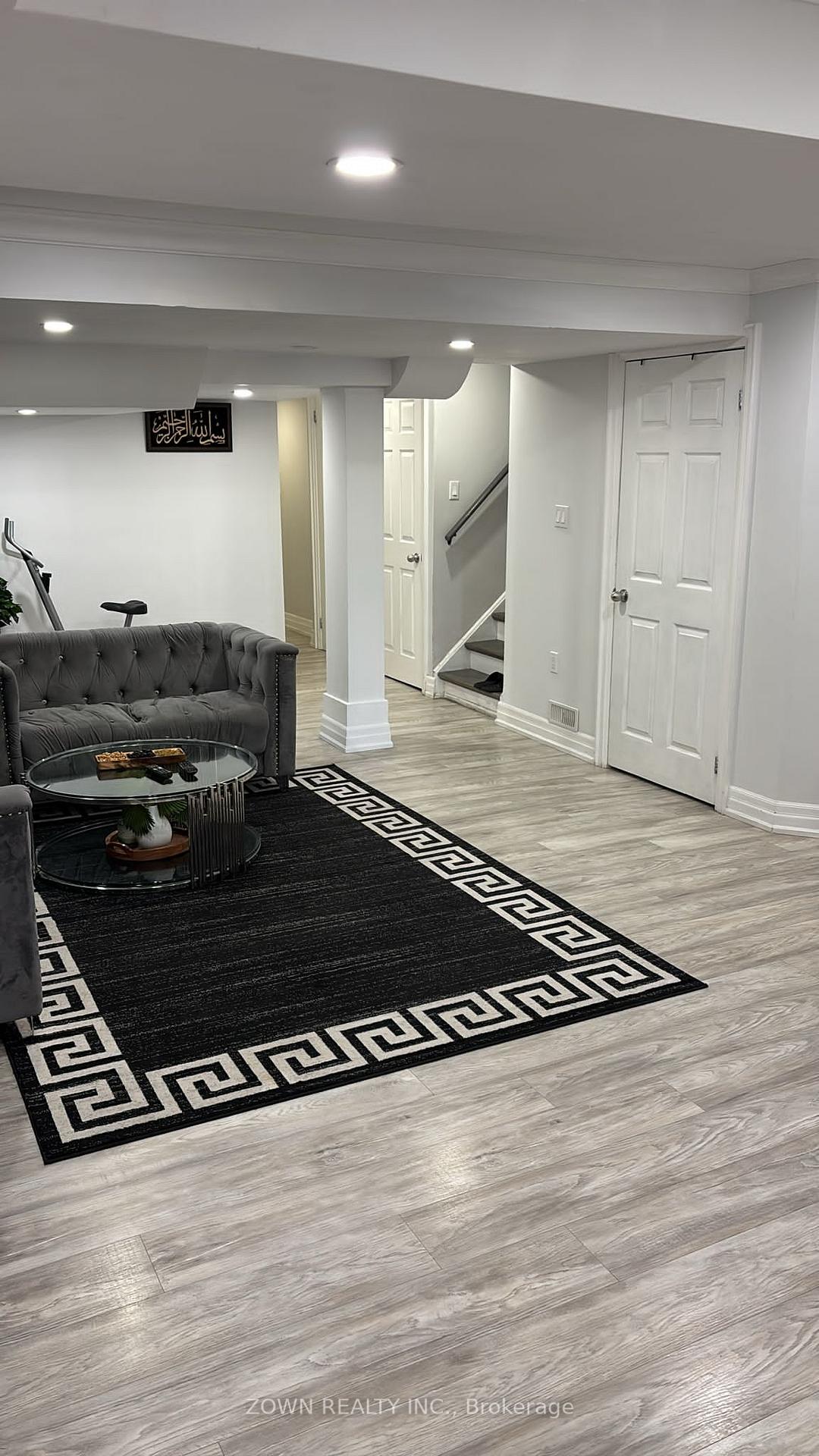 Photo 10 of Unit Bsmt, 41 Edinburgh Drive, Brampton, Bram West — HOMEH