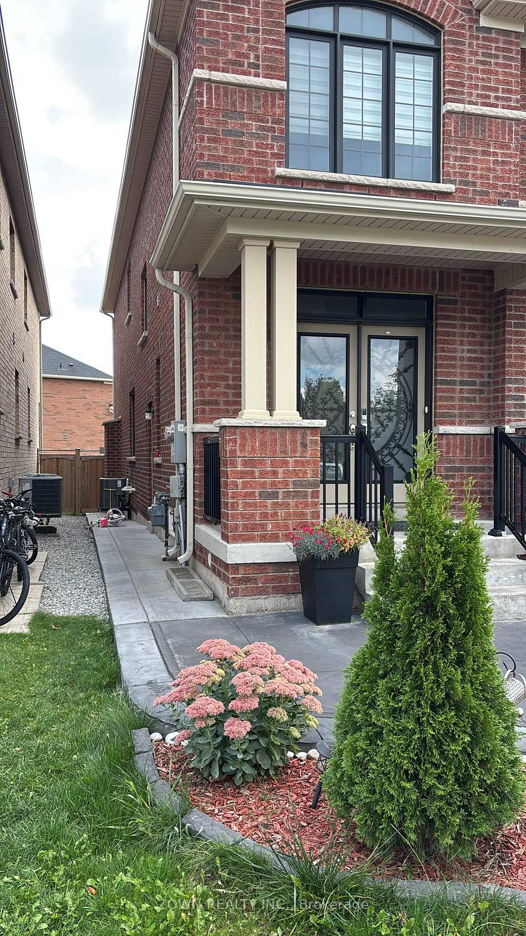 Photo 20 of Unit Bsmt, 41 Edinburgh Drive, Brampton, Bram West — HOMEH