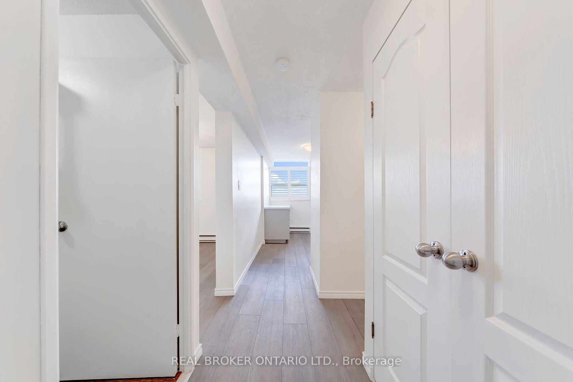 Photo 2 of Unit 705, 700 Dynes Road, Burlington, Roseland — HOMEH