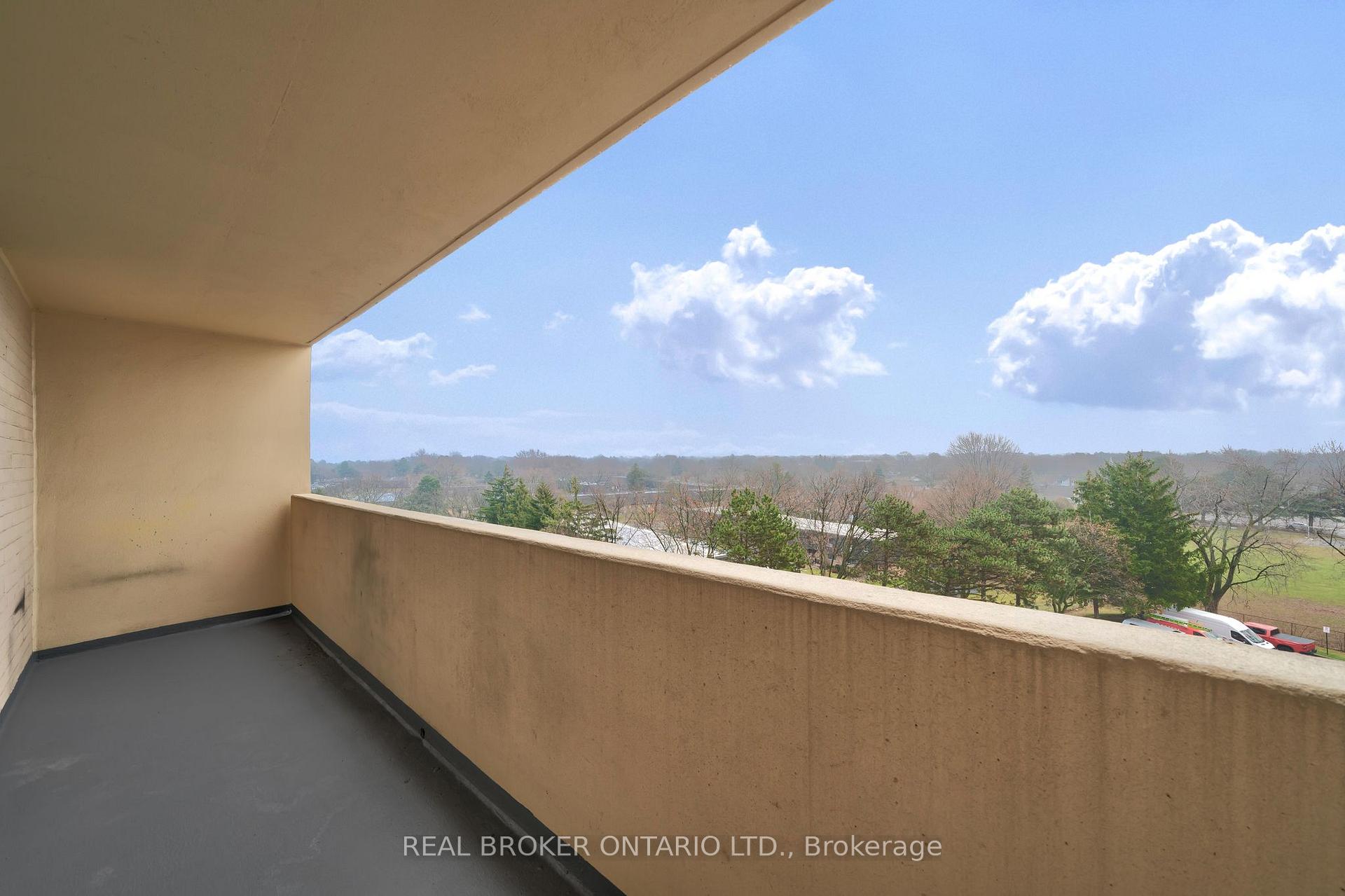 Photo 11 of Unit 705, 700 Dynes Road, Burlington, Roseland — HOMEH