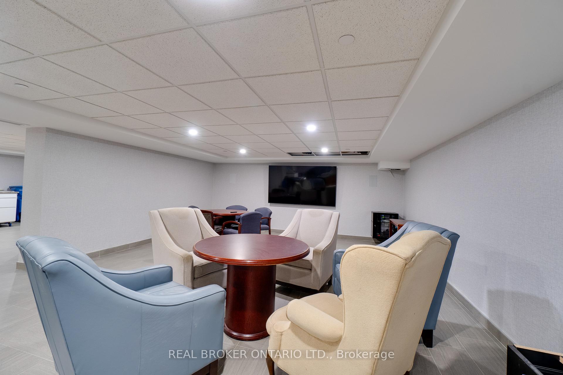 Photo 32 of Unit 705, 700 Dynes Road, Burlington, Roseland — HOMEH