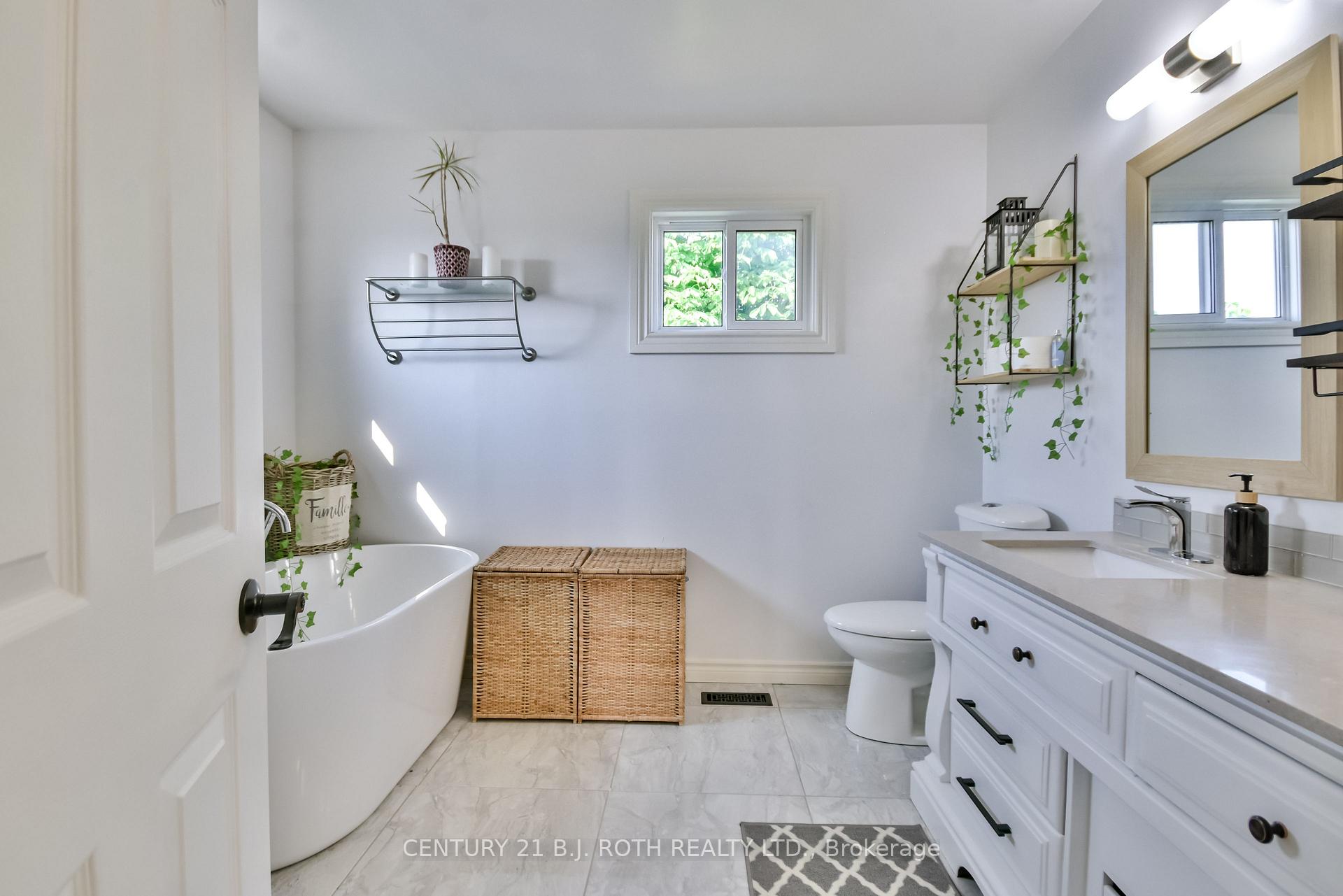 Photo 17 of 466 St Vincent Street, Barrie, Cundles East — HOMEH