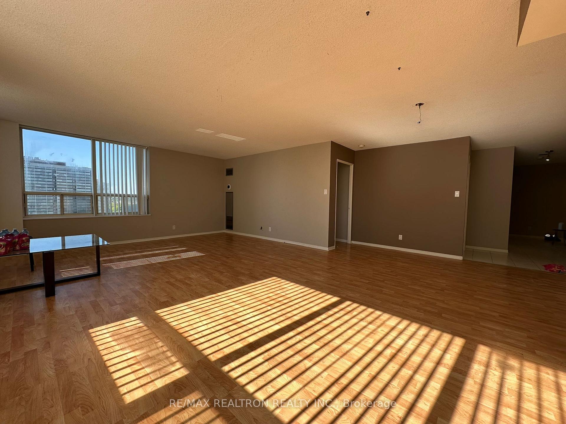 Photo 5 of Unit 2301, 195 Wynford Drive, Toronto, Flemingdon Park — HOMEH