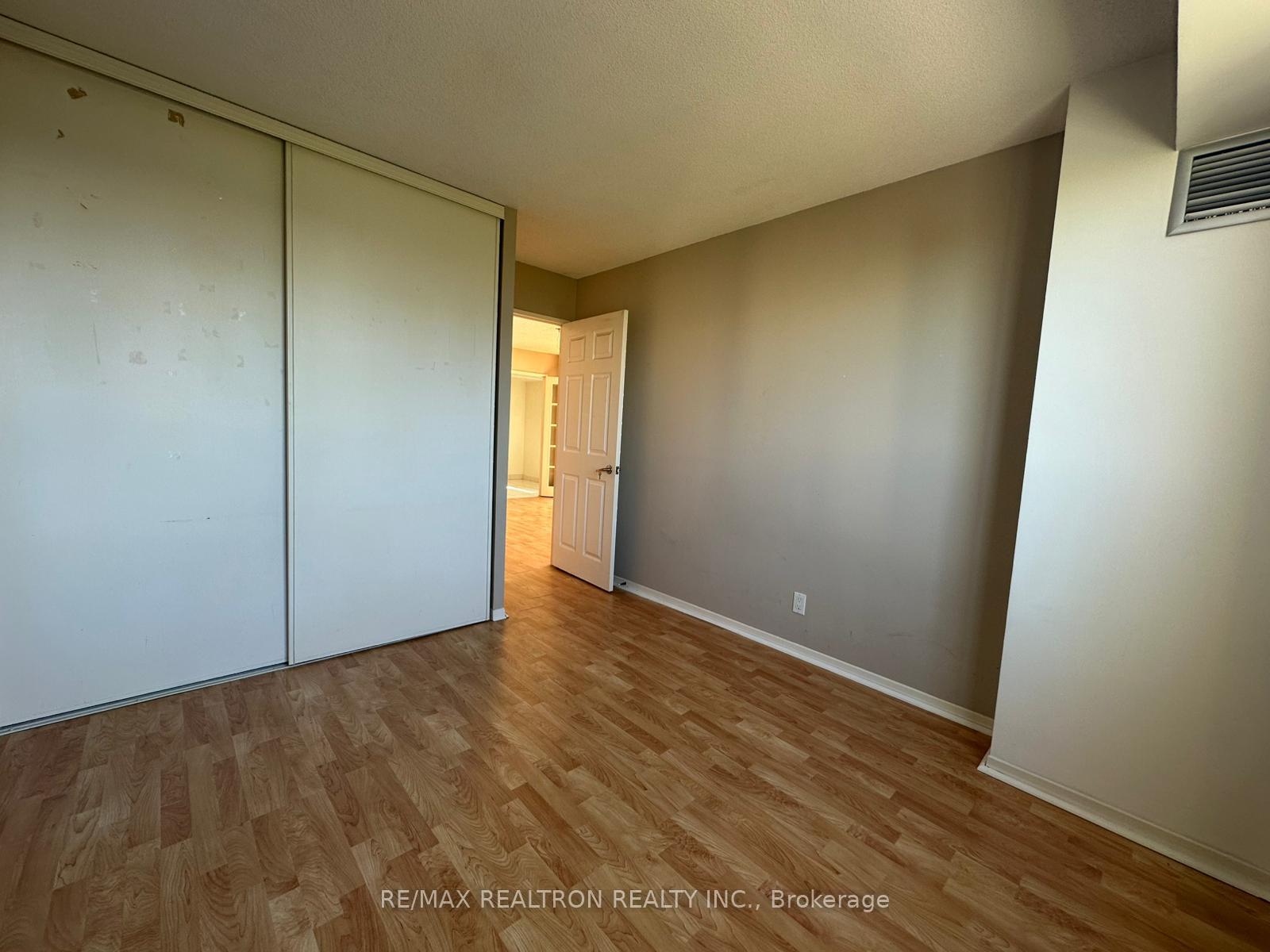 Photo 12 of Unit 2301, 195 Wynford Drive, Toronto, Flemingdon Park — HOMEH