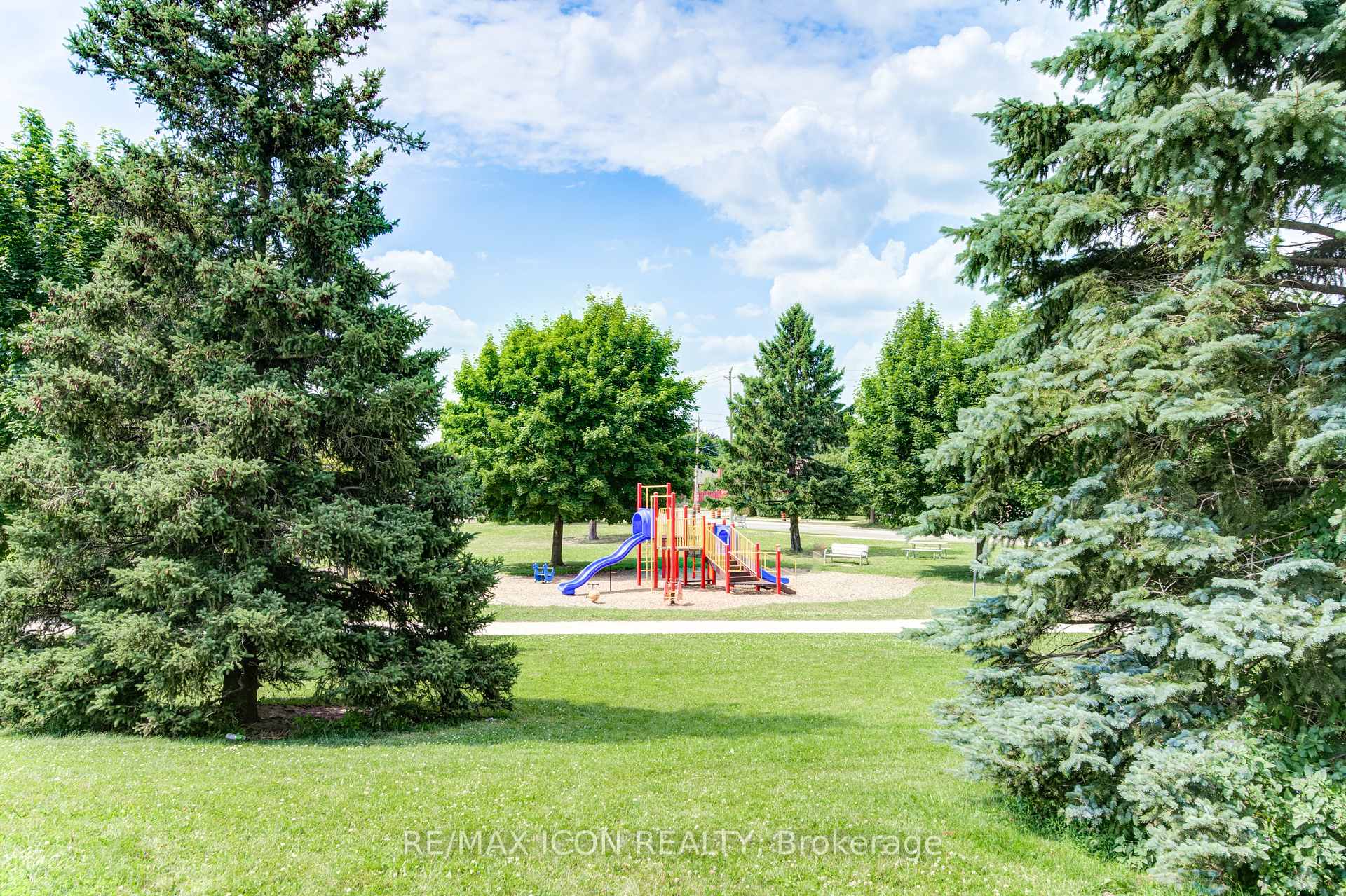 Photo 8 of Unit 601, 565 Greenfield Avenue, Kitchener — HOMEH