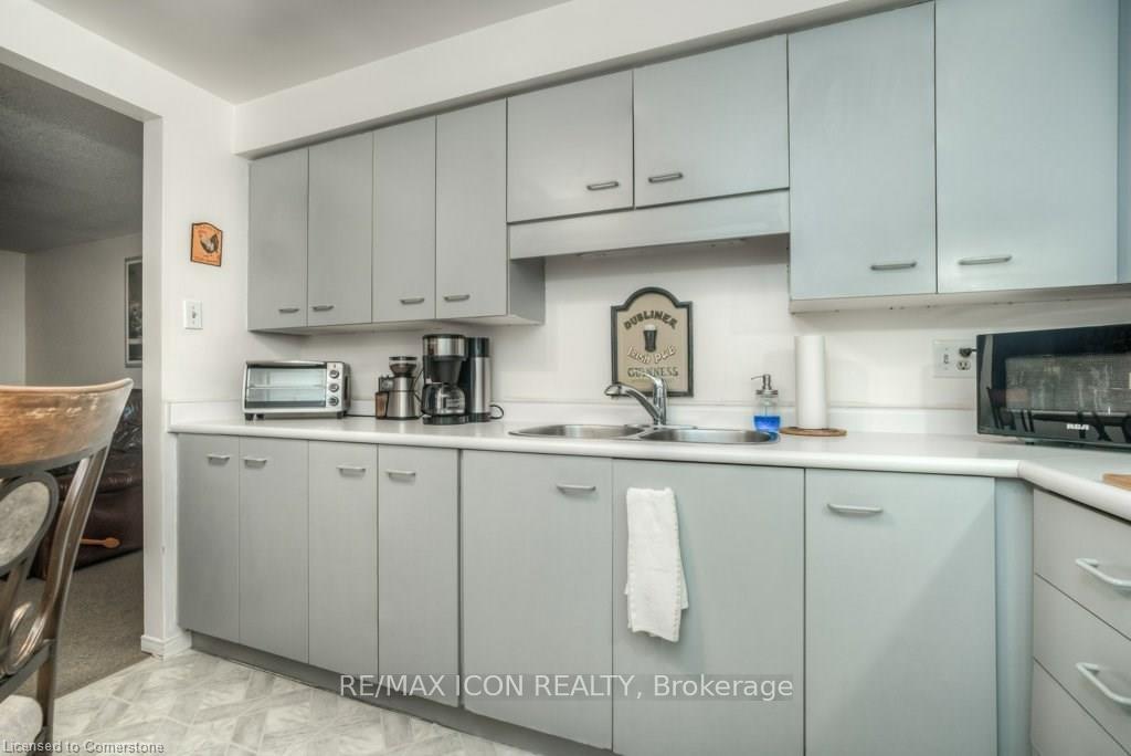Photo 18 of Unit 601, 565 Greenfield Avenue, Kitchener — HOMEH