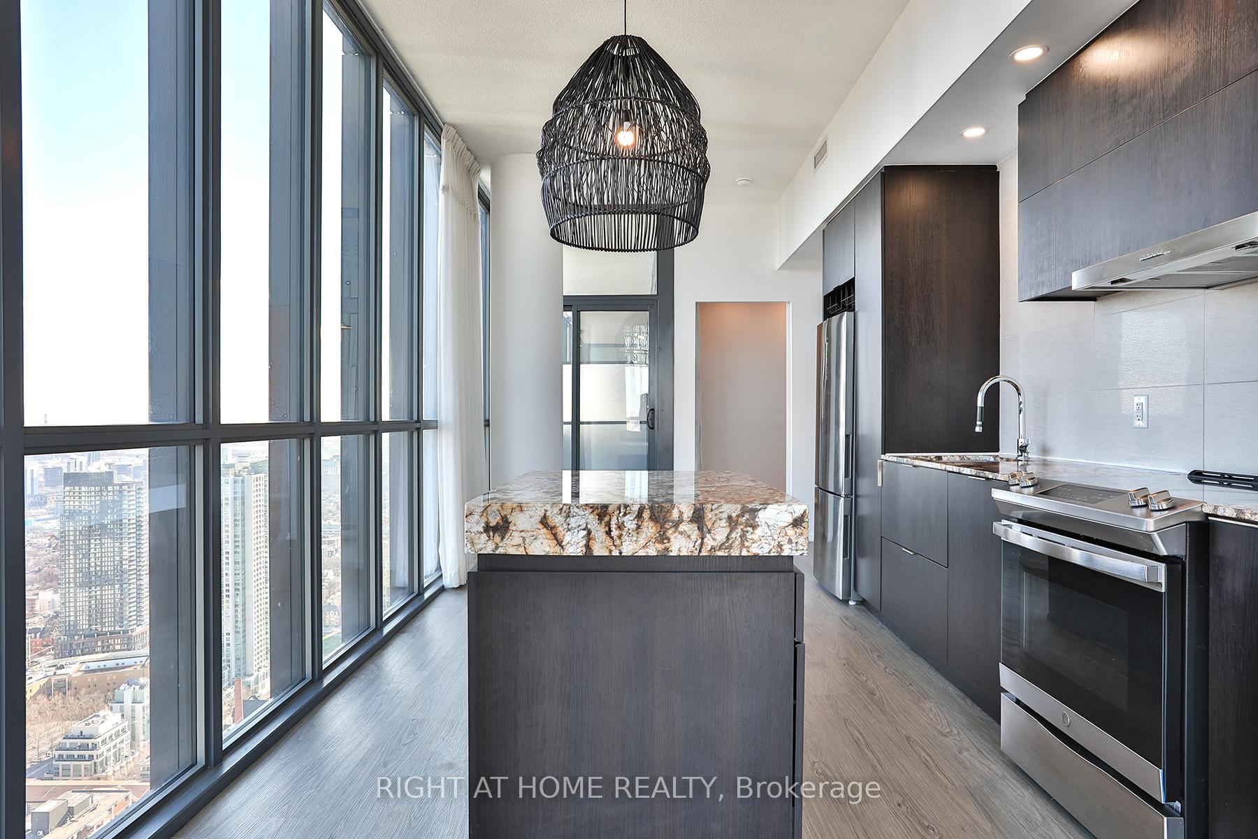 Photo 4 of Unit 4810, 101 Charles Street E, Toronto, Church-Yonge Corridor — HOMEH