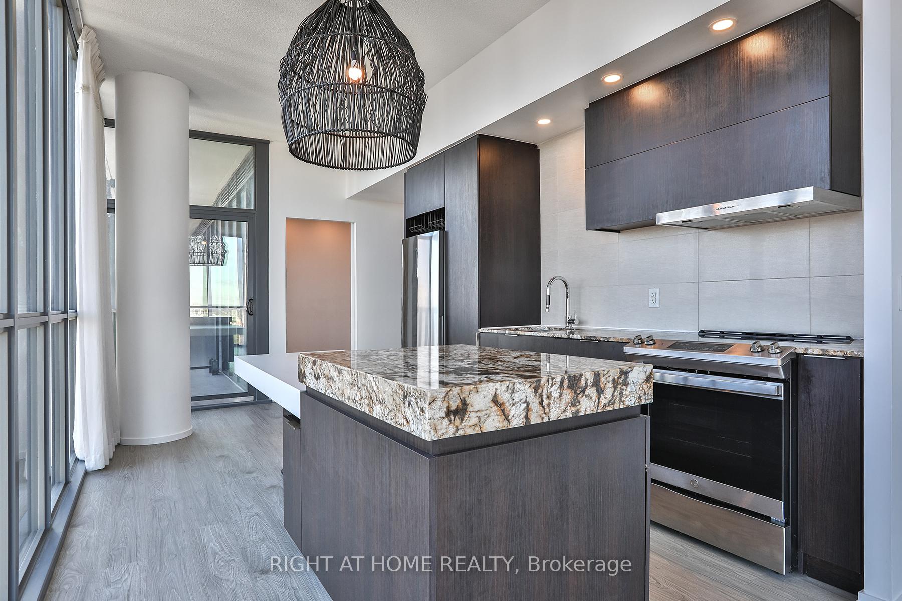 Photo 6 of Unit 4810, 101 Charles Street E, Toronto, Church-Yonge Corridor — HOMEH