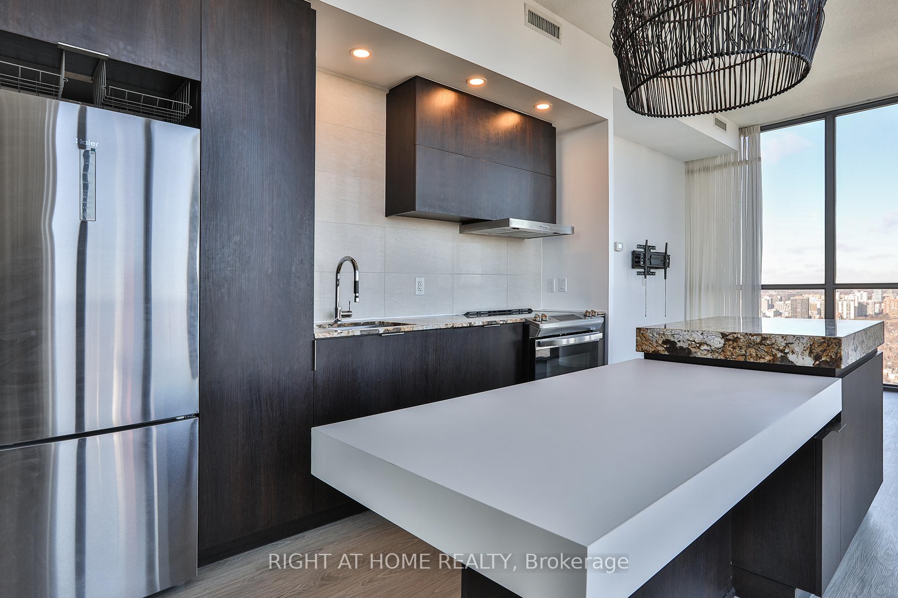 Photo 7 of Unit 4810, 101 Charles Street E, Toronto, Church-Yonge Corridor — HOMEH