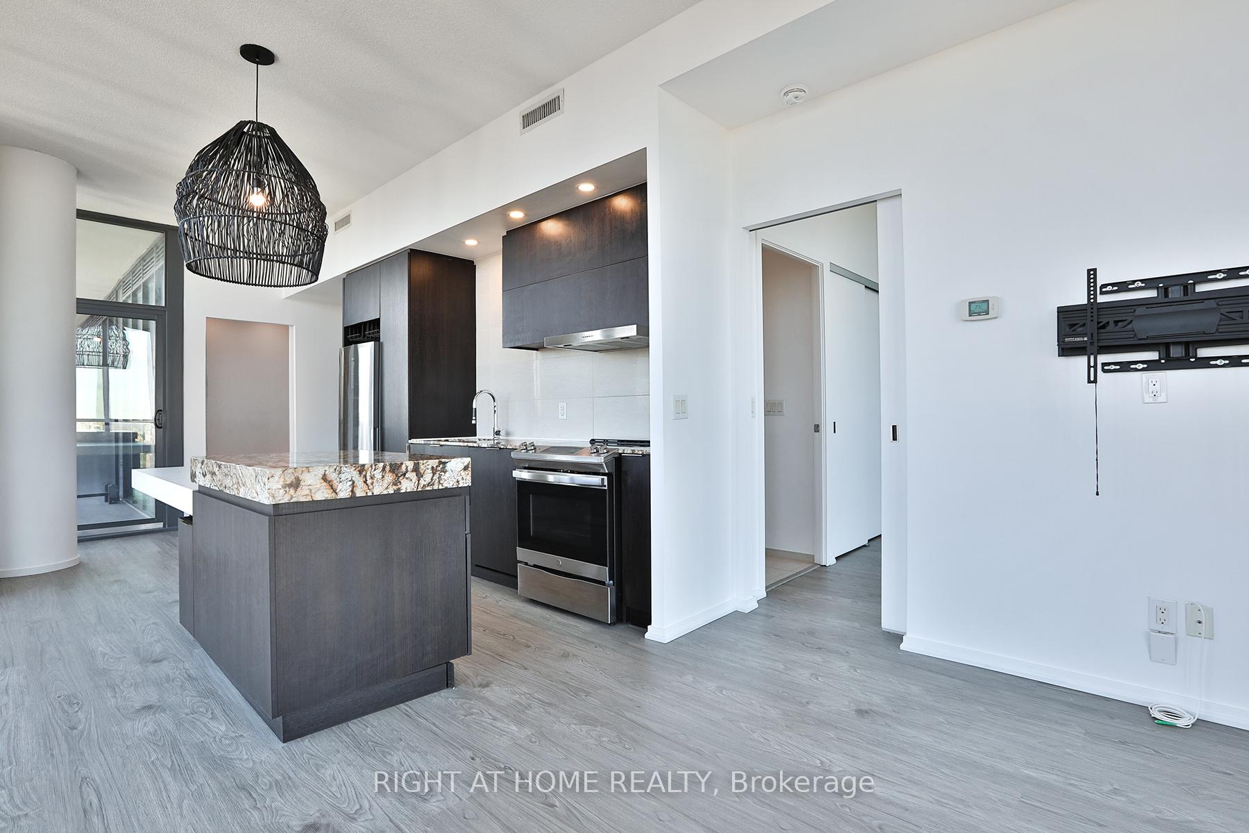Photo 9 of Unit 4810, 101 Charles Street E, Toronto, Church-Yonge Corridor — HOMEH