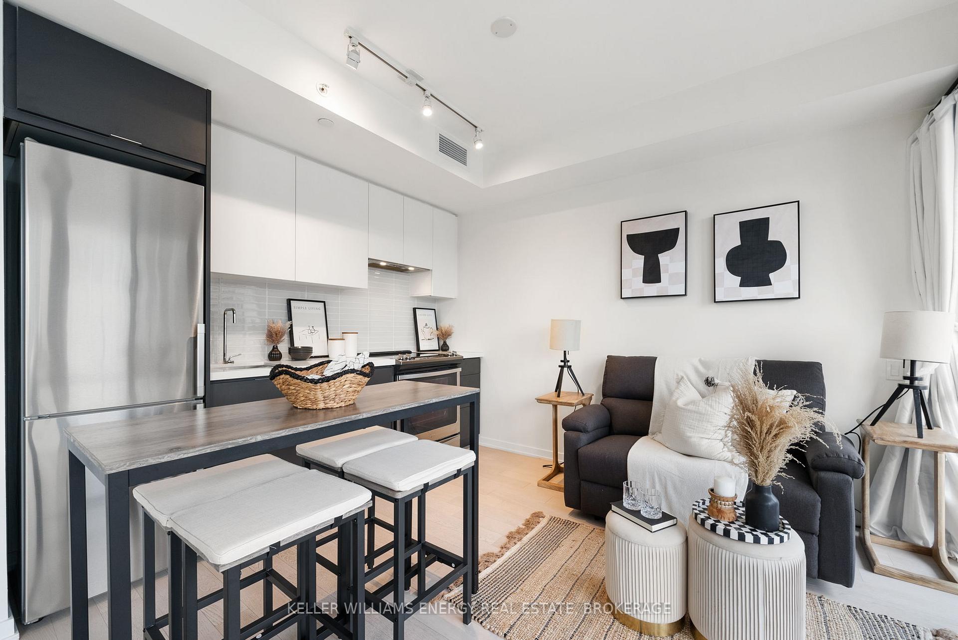 Photo 4 of Unit 1201, 60 Colborne Street, Toronto, Church-Yonge Corridor — HOMEH