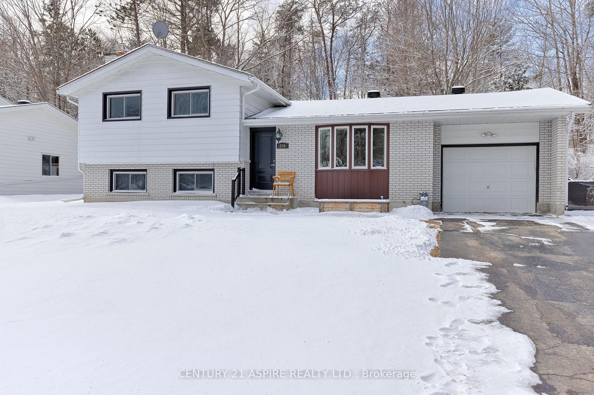 Photo 1 of 236 Thomas Street, Deep River — HOMEH