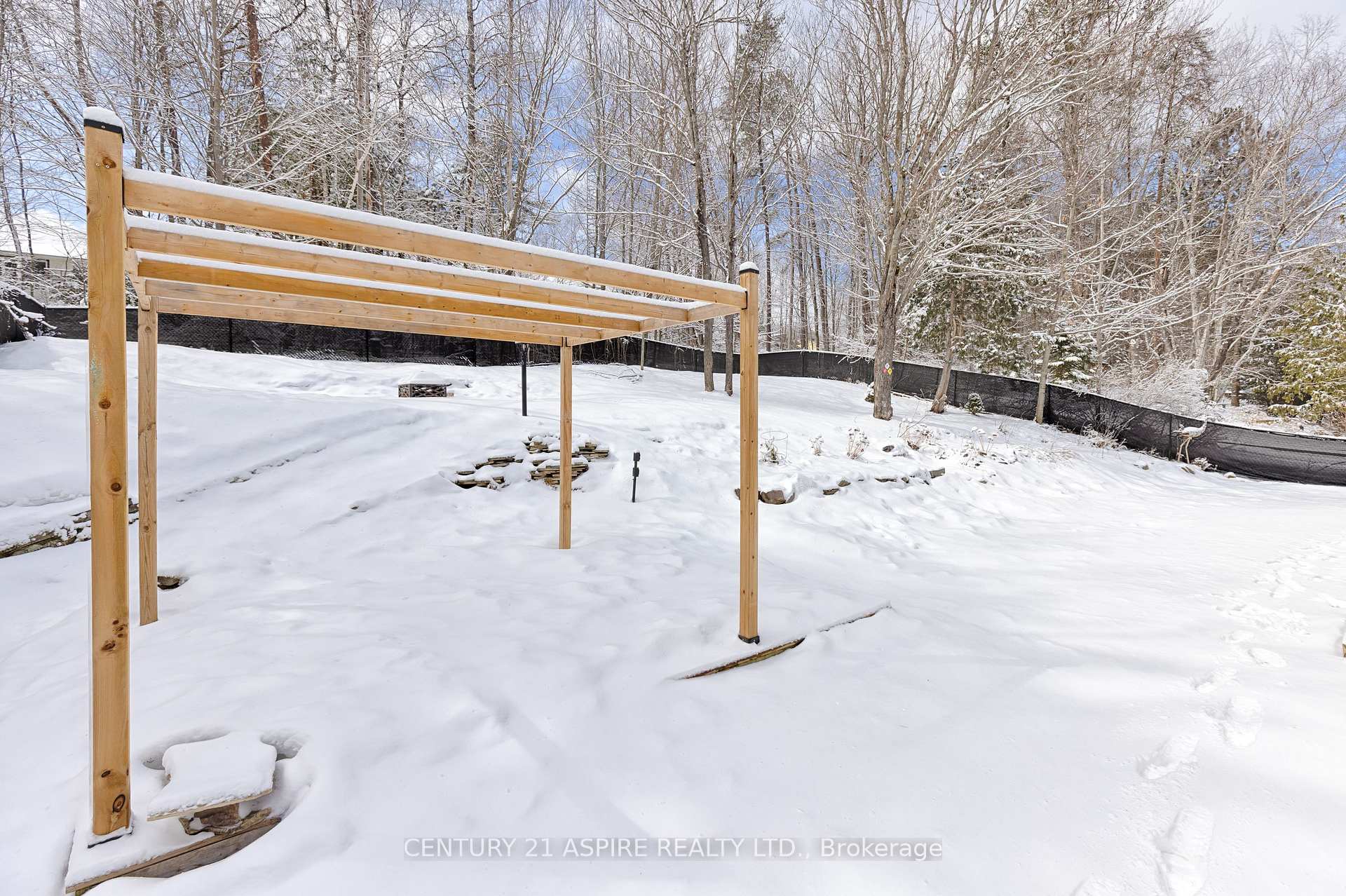 Photo 6 of 236 Thomas Street, Deep River — HOMEH