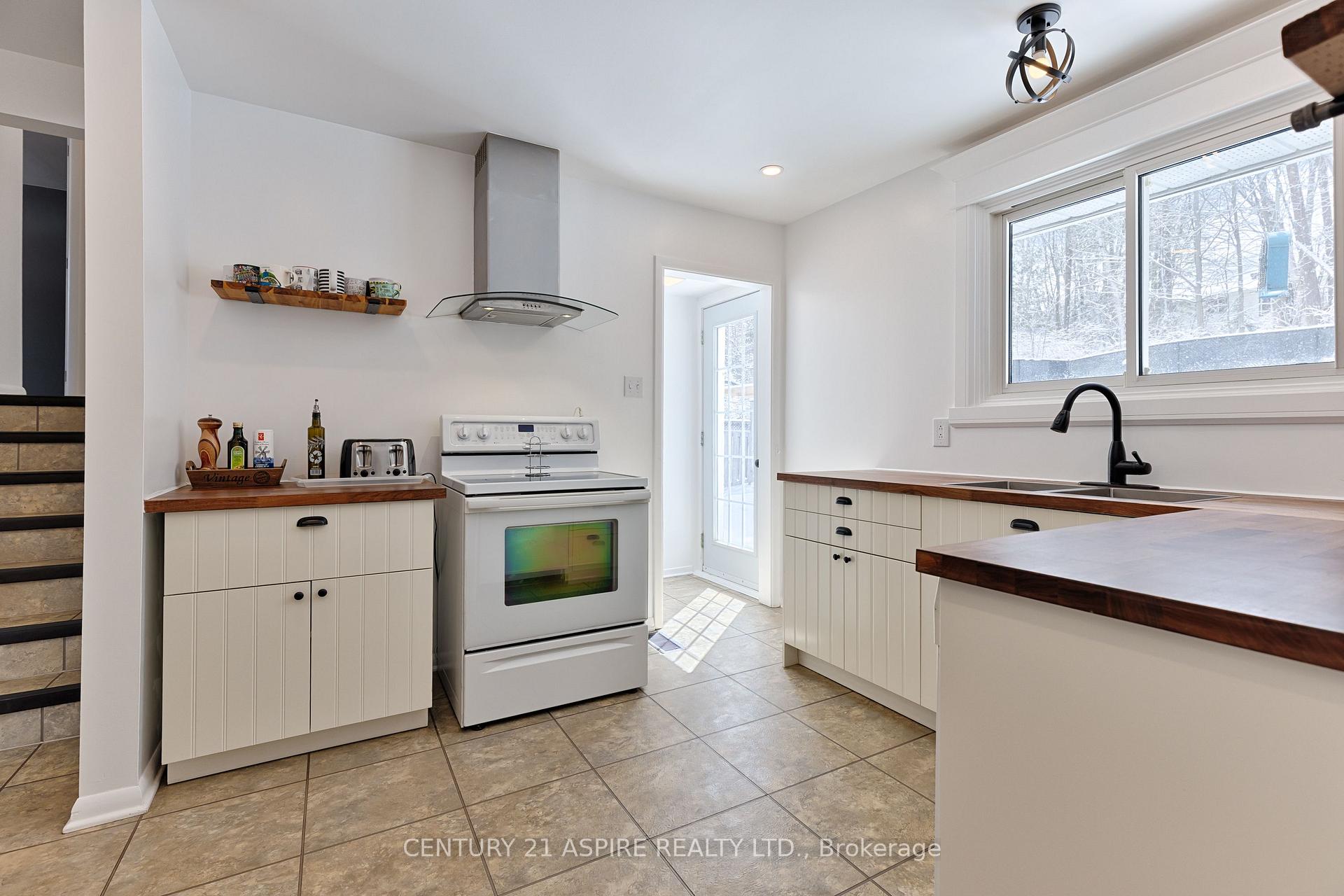 Photo 27 of 236 Thomas Street, Deep River — HOMEH