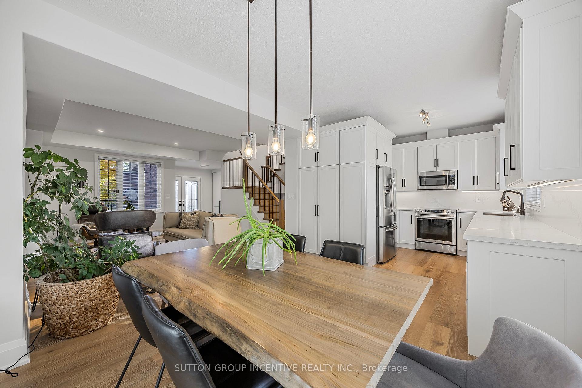 Photo 12 of Unit 8, 19 White Oaks Road, Barrie, Lakeshore — HOMEH