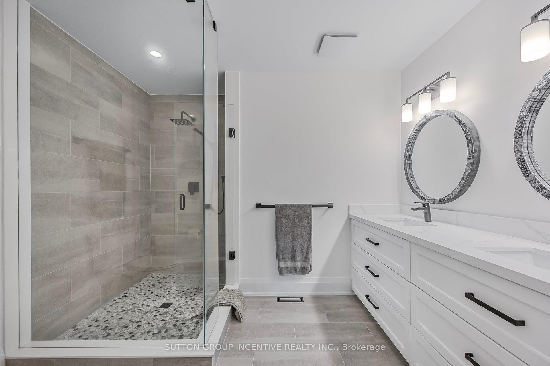 Photo 21 of Unit 8, 19 White Oaks Road, Barrie, Lakeshore — HOMEH