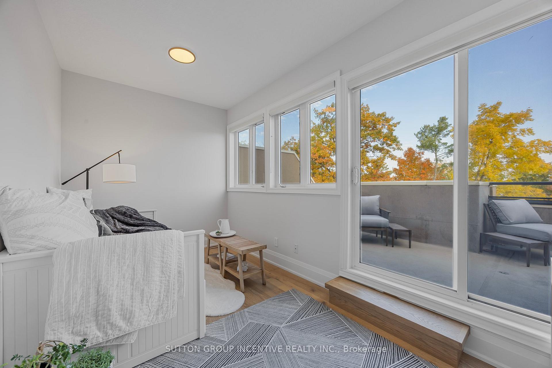 Photo 22 of Unit 8, 19 White Oaks Road, Barrie, Lakeshore — HOMEH