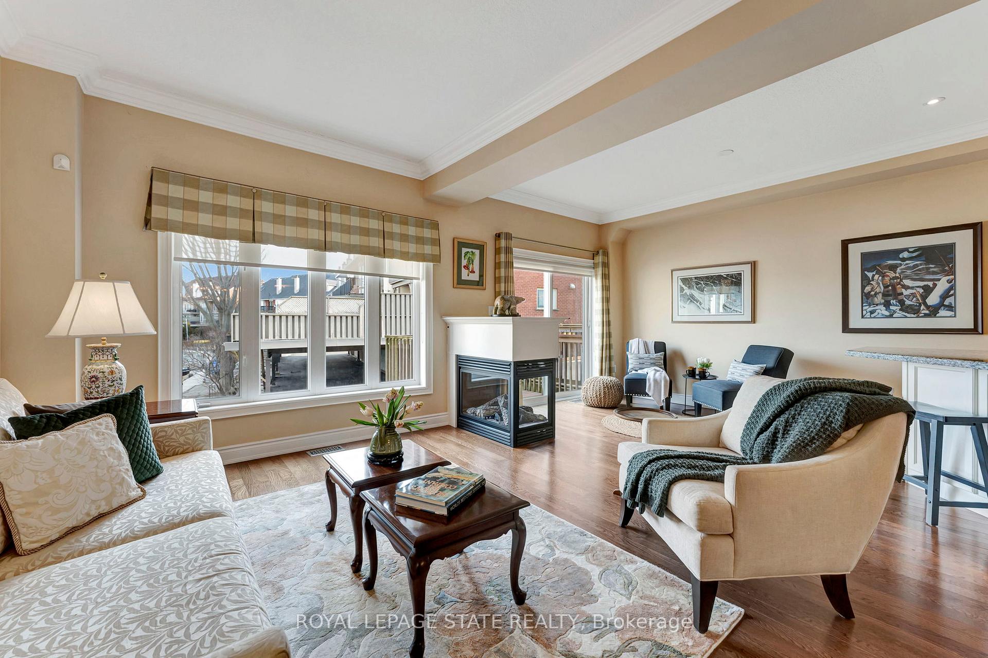 Photo 10 of Unit 10, 31 Sunvale Place, Hamilton, Lakeshore — HOMEH