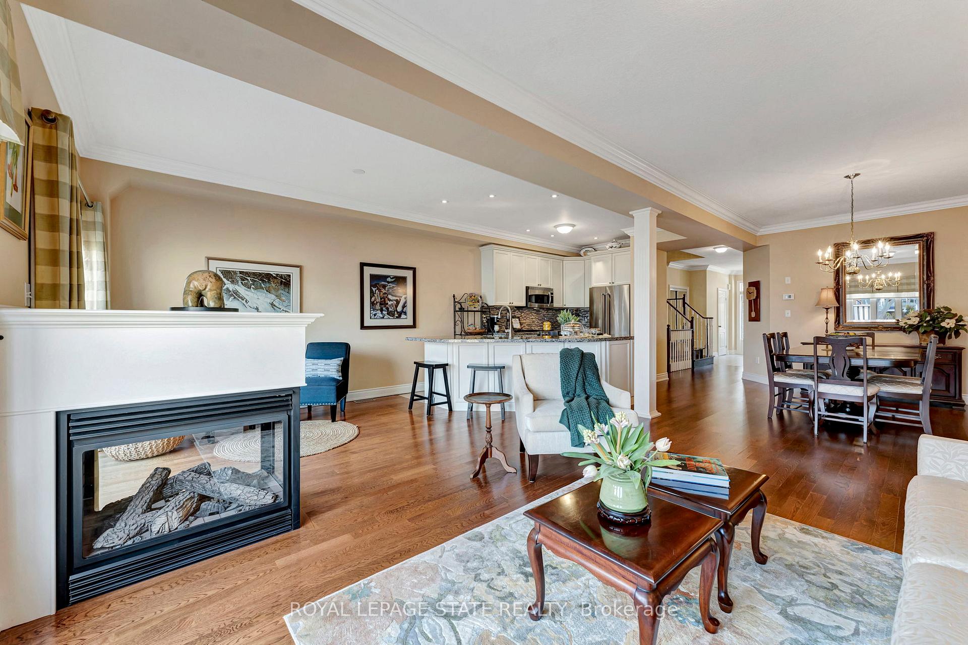 Photo 12 of Unit 10, 31 Sunvale Place, Hamilton, Lakeshore — HOMEH