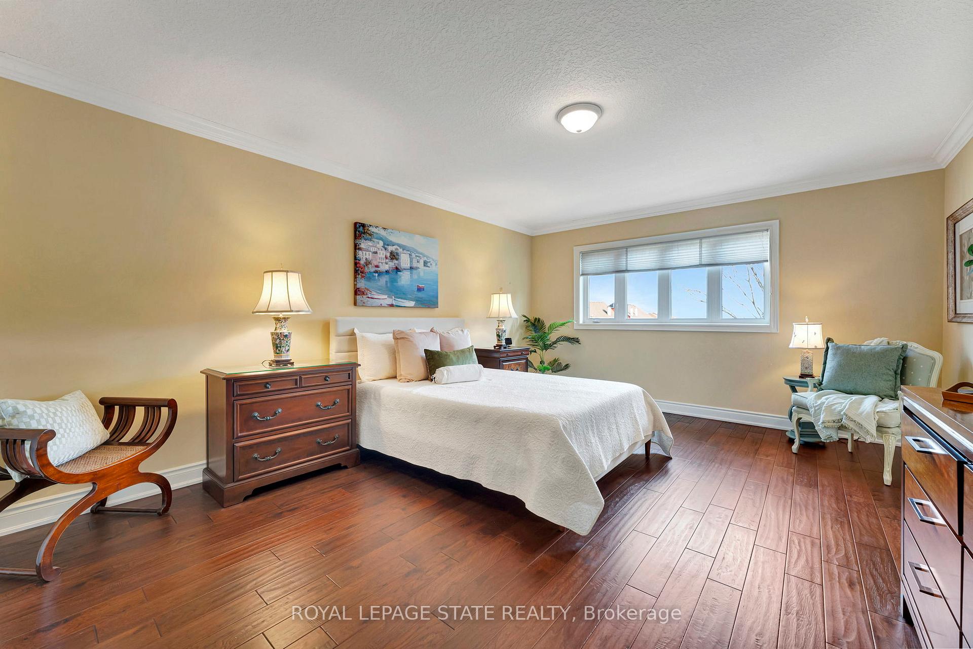 Photo 15 of Unit 10, 31 Sunvale Place, Hamilton, Lakeshore — HOMEH