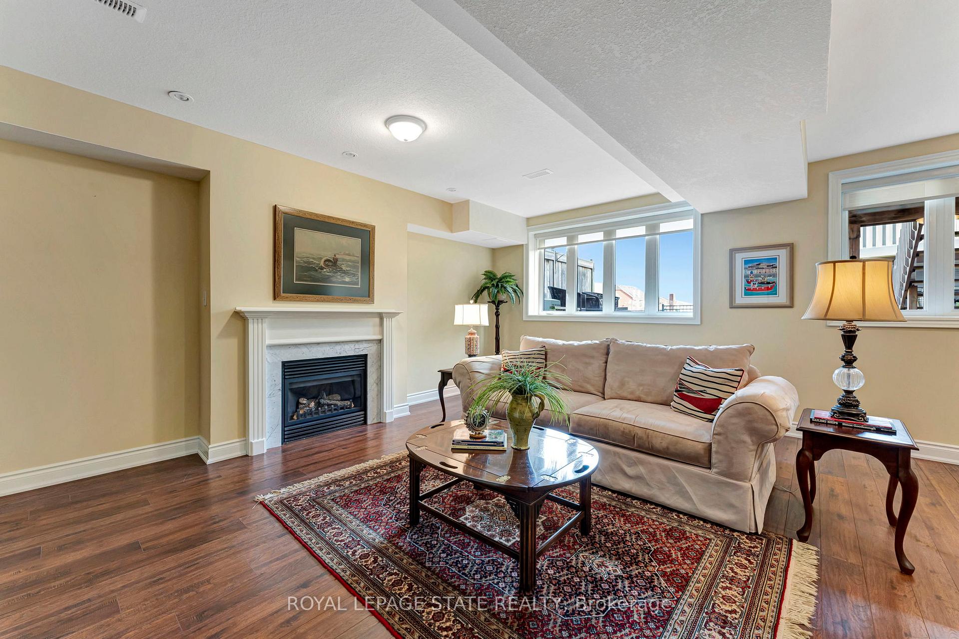 Photo 24 of Unit 10, 31 Sunvale Place, Hamilton, Lakeshore — HOMEH