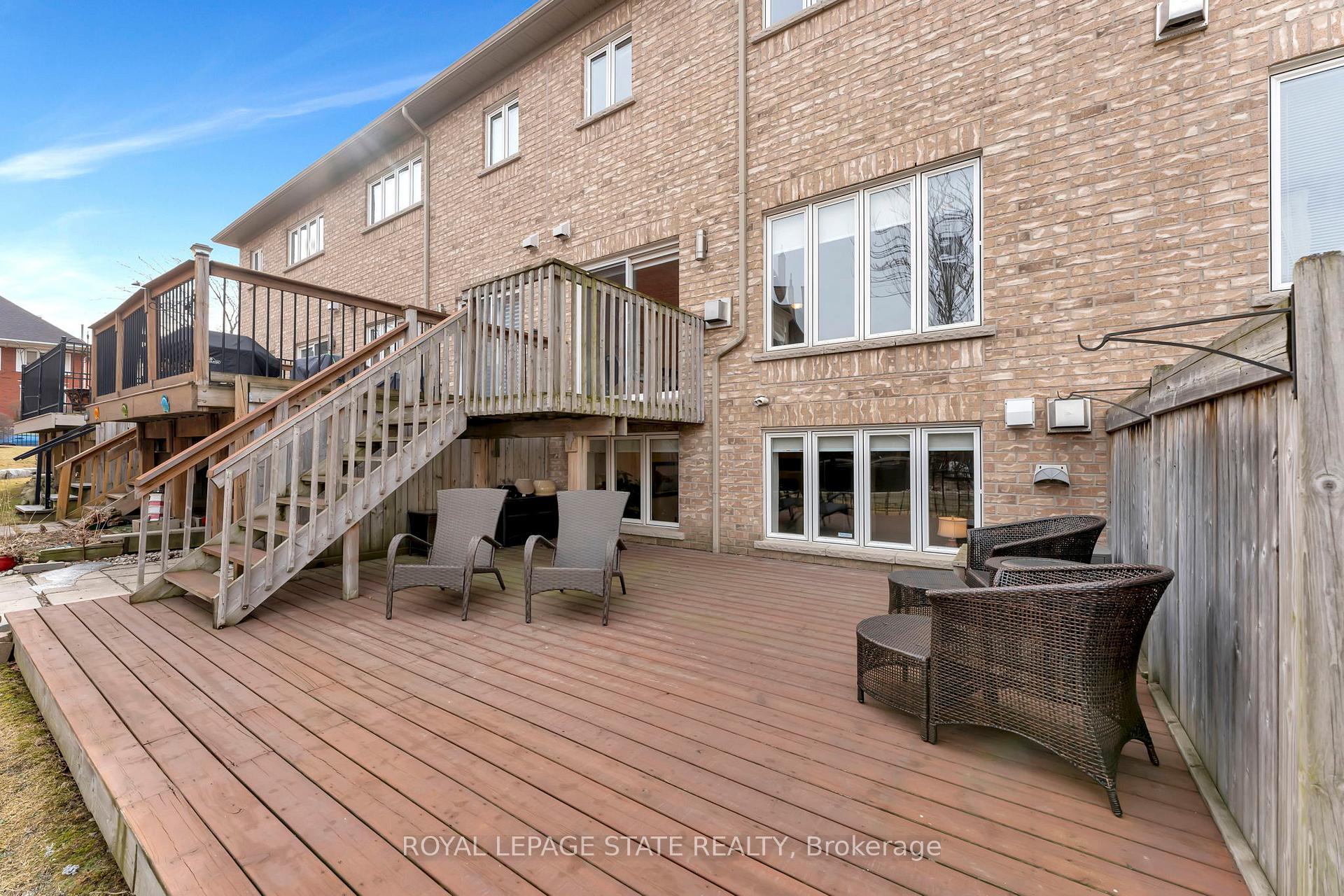 Photo 29 of Unit 10, 31 Sunvale Place, Hamilton, Lakeshore — HOMEH