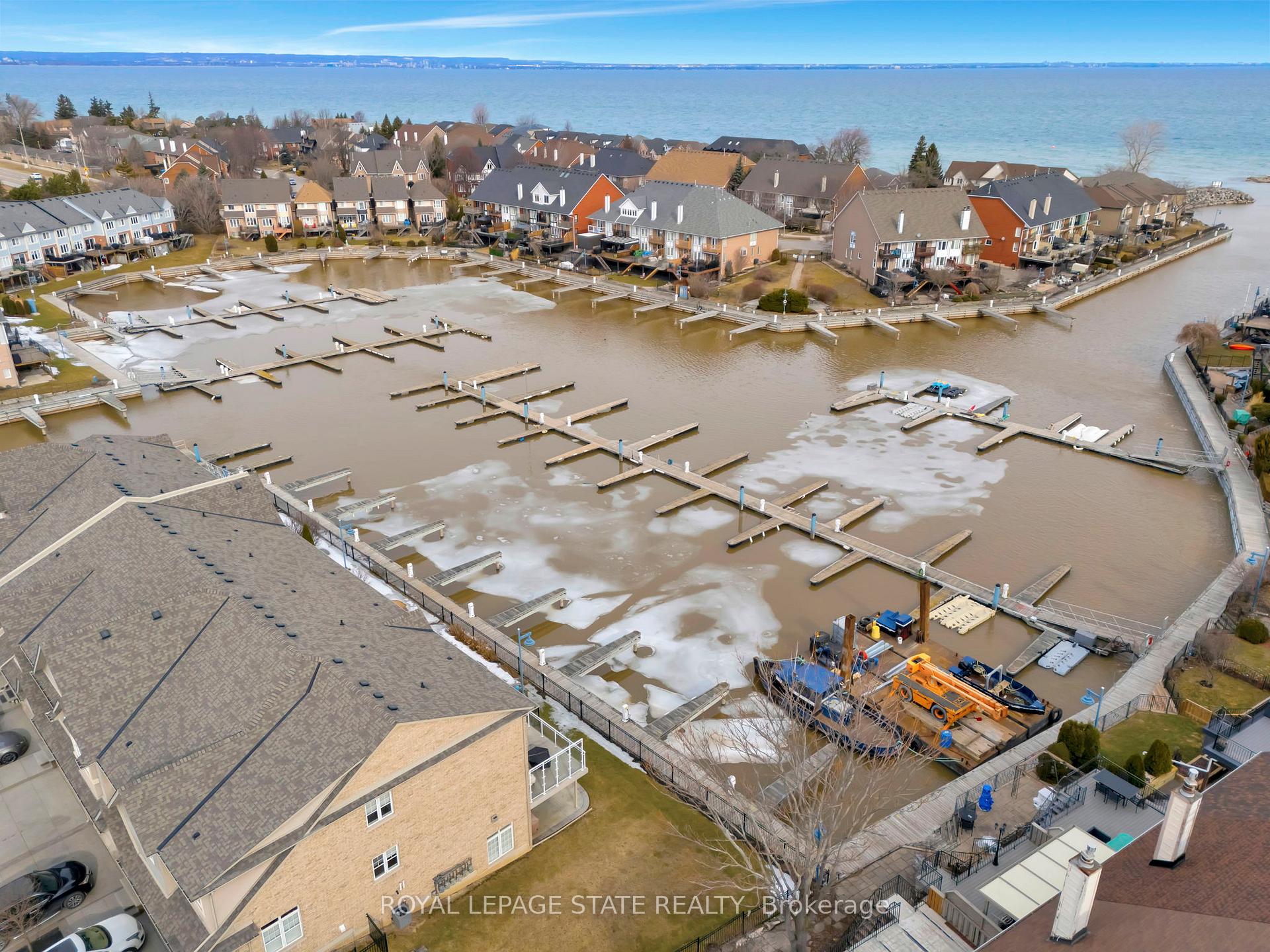 Photo 31 of Unit 10, 31 Sunvale Place, Hamilton, Lakeshore — HOMEH