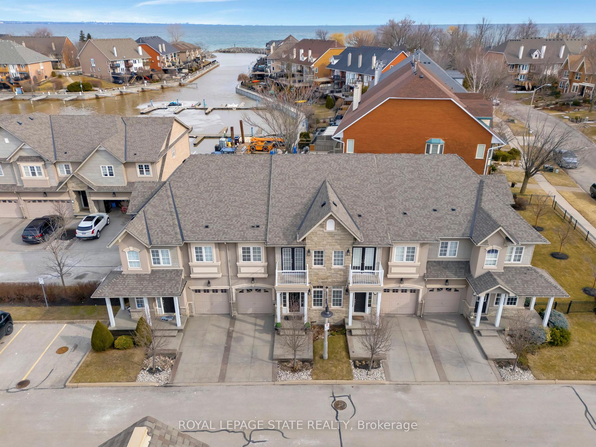 Photo 35 of Unit 10, 31 Sunvale Place, Hamilton, Lakeshore — HOMEH