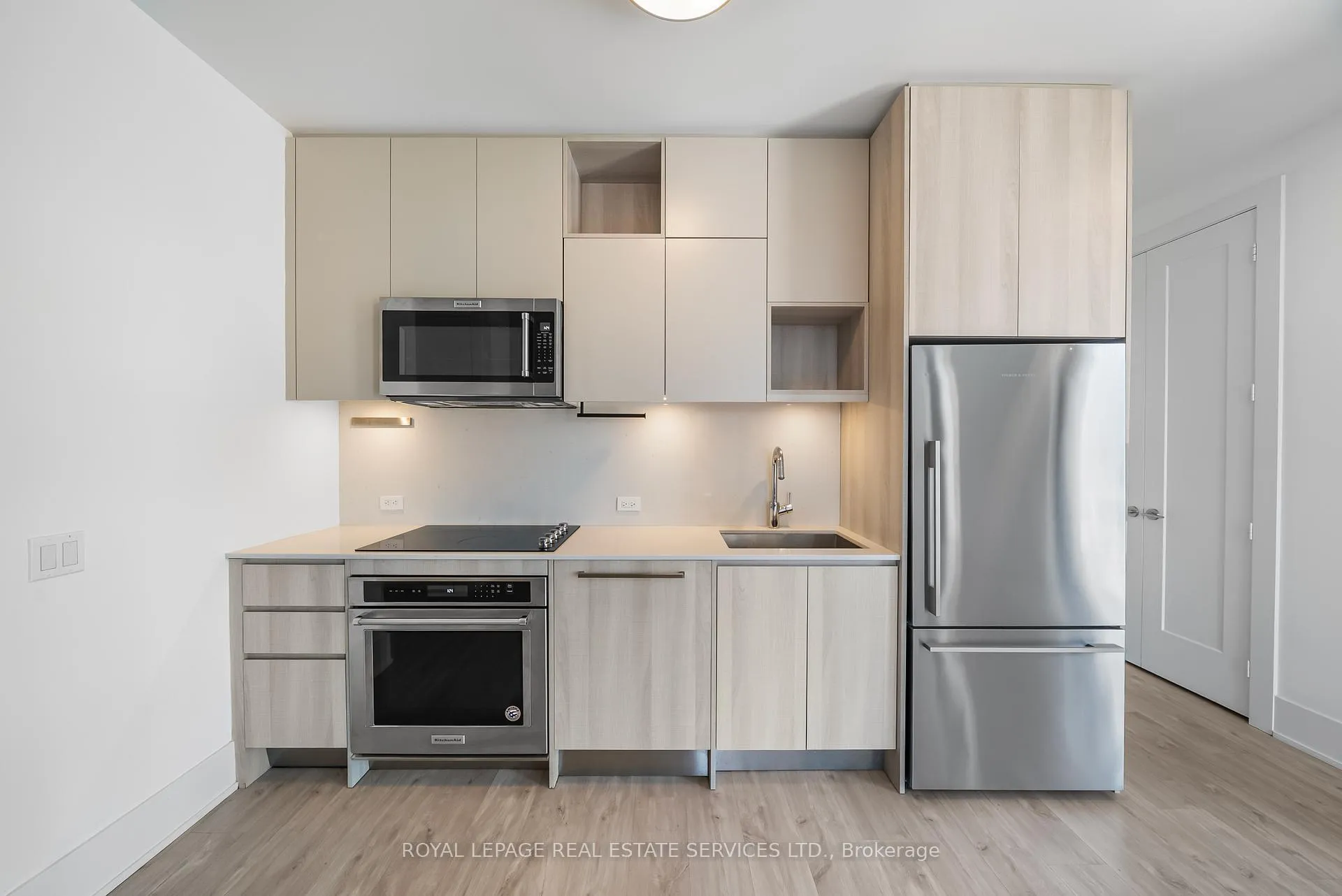 Photo 8 of Unit 922, 118 Merchants' Wharf, Toronto, Waterfront Communities — HOMEH
