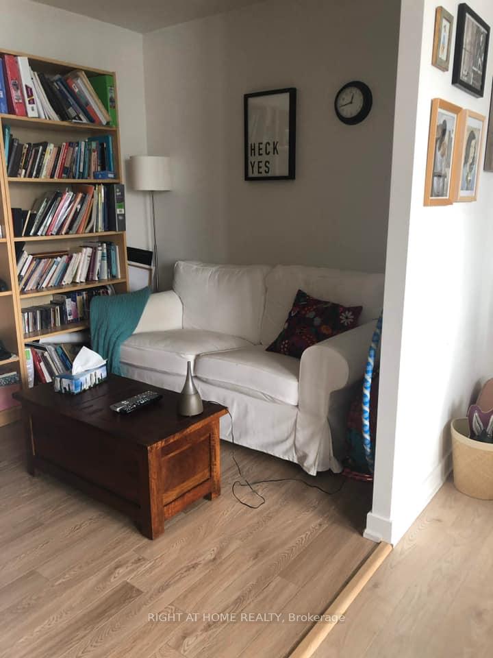 Photo 4 of Unit 2301, 110 Charles Street E, Toronto, Church-Yonge Corridor — HOMEH