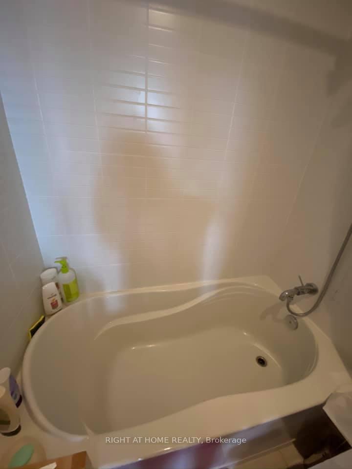 Photo 8 of Unit 2301, 110 Charles Street E, Toronto, Church-Yonge Corridor — HOMEH