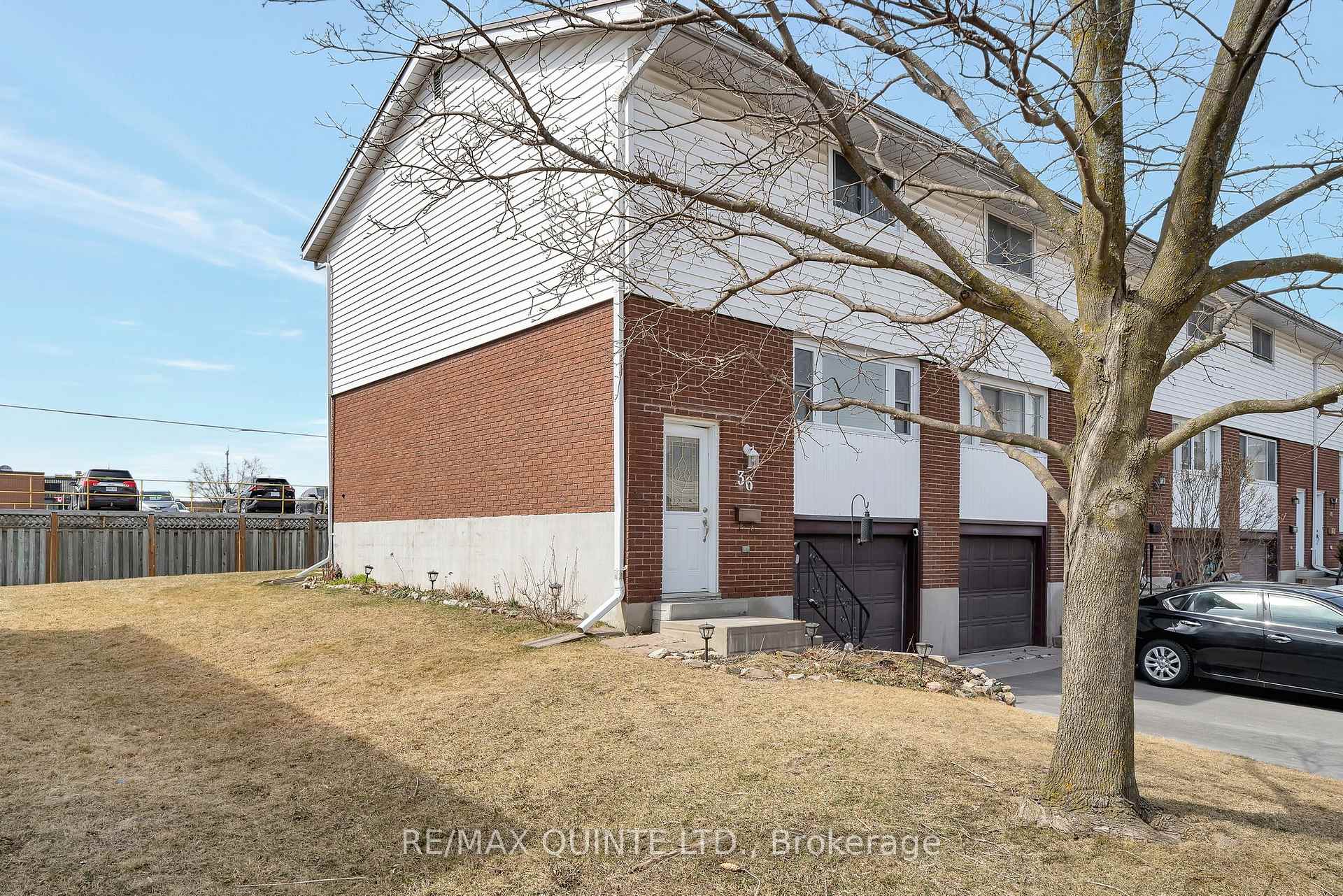 Photo 3 of 36 Ohare Street, Belleville, Belleville Ward — HOMEH