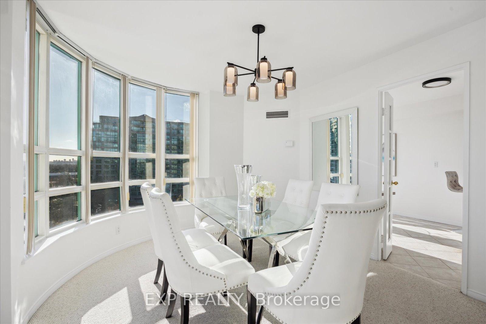 Photo 7 of Unit 705, 7905 Bayview Avenue, Markham, Aileen-Willowbrook — HOMEH