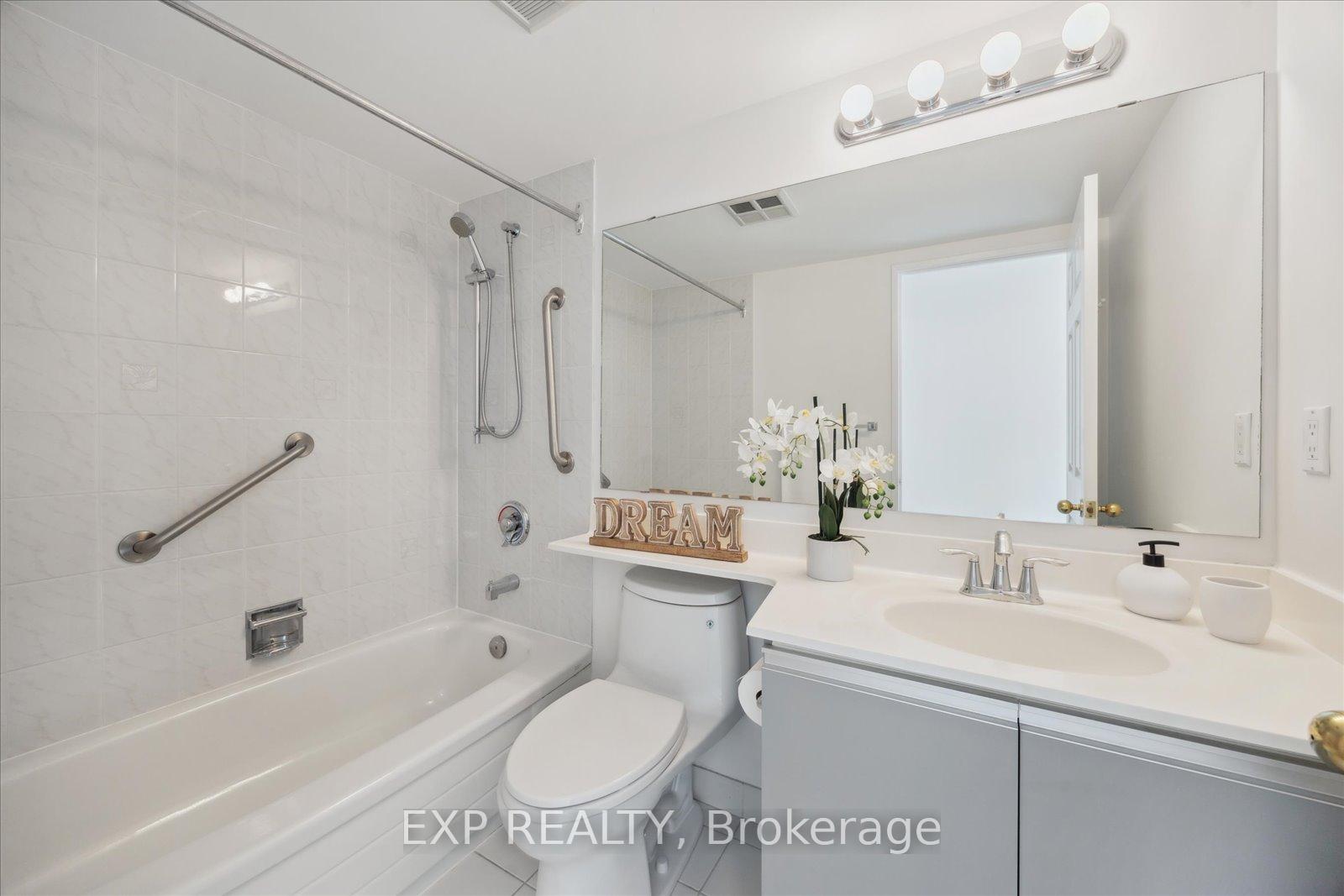 Photo 44 of Unit 705, 7905 Bayview Avenue, Markham, Aileen-Willowbrook — HOMEH