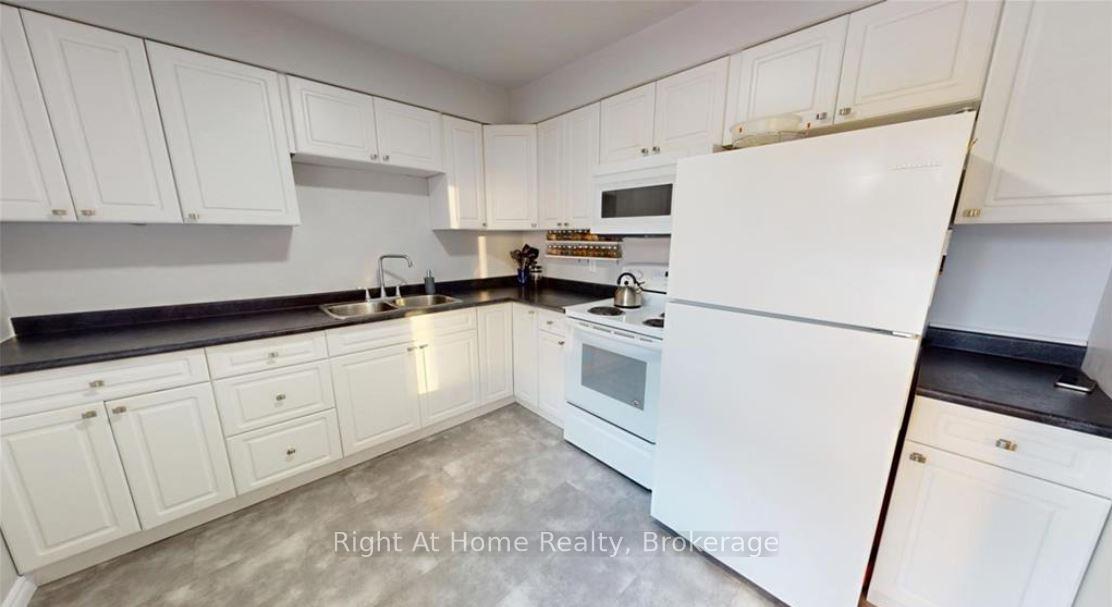 Photo 6 of Unit 49, 15 Green Valley Drive, Kitchener — HOMEH