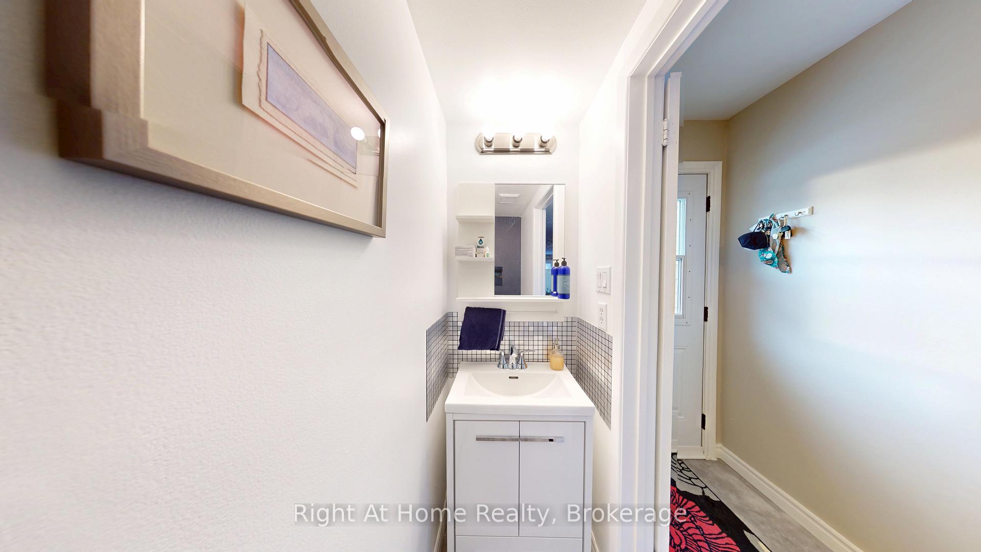 Photo 8 of Unit 49, 15 Green Valley Drive, Kitchener — HOMEH