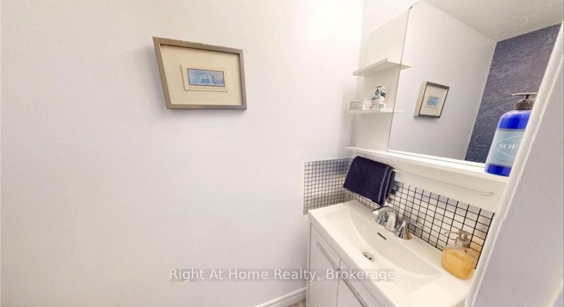 Photo 9 of Unit 49, 15 Green Valley Drive, Kitchener — HOMEH