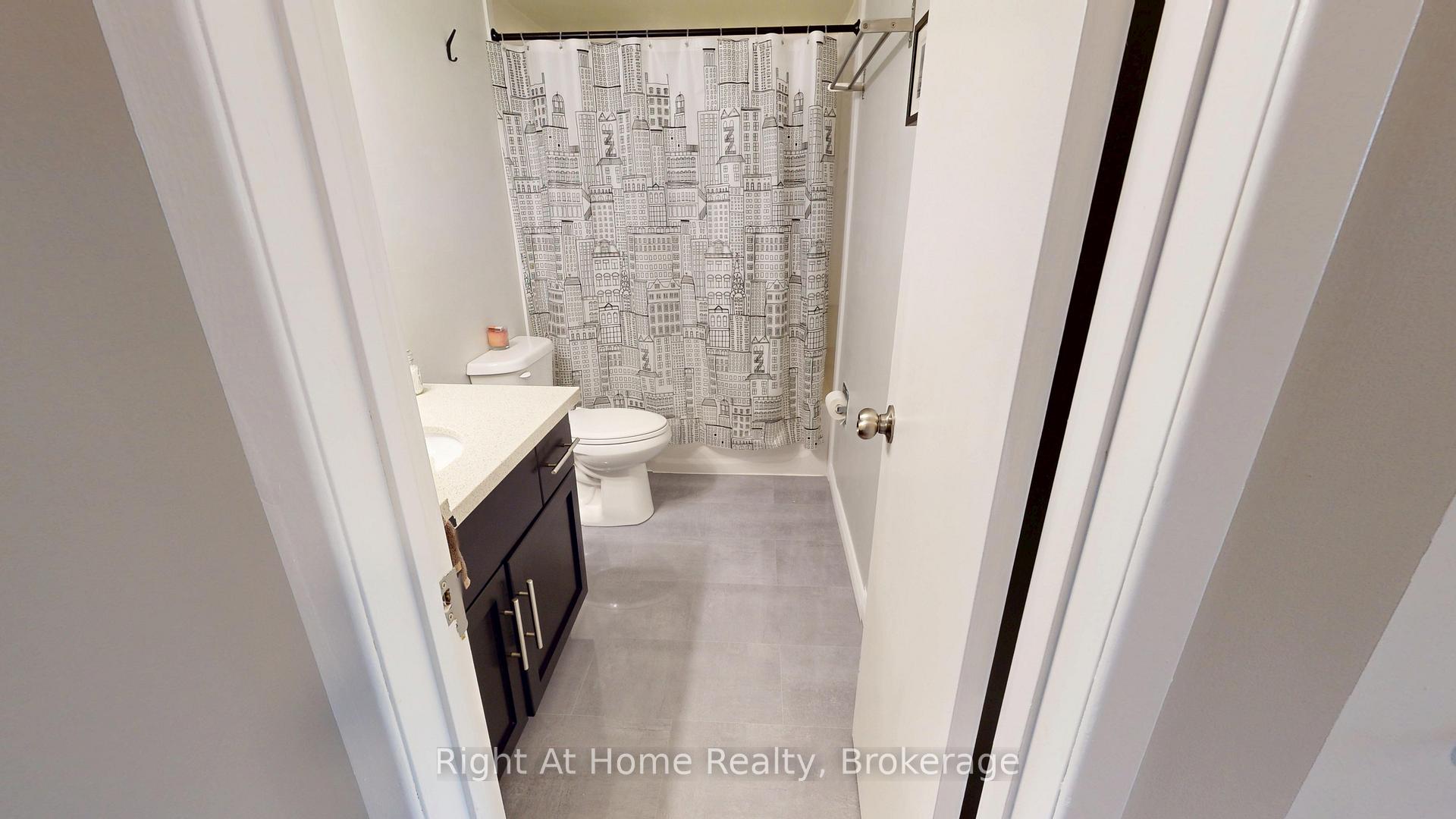 Photo 12 of Unit 49, 15 Green Valley Drive, Kitchener — HOMEH