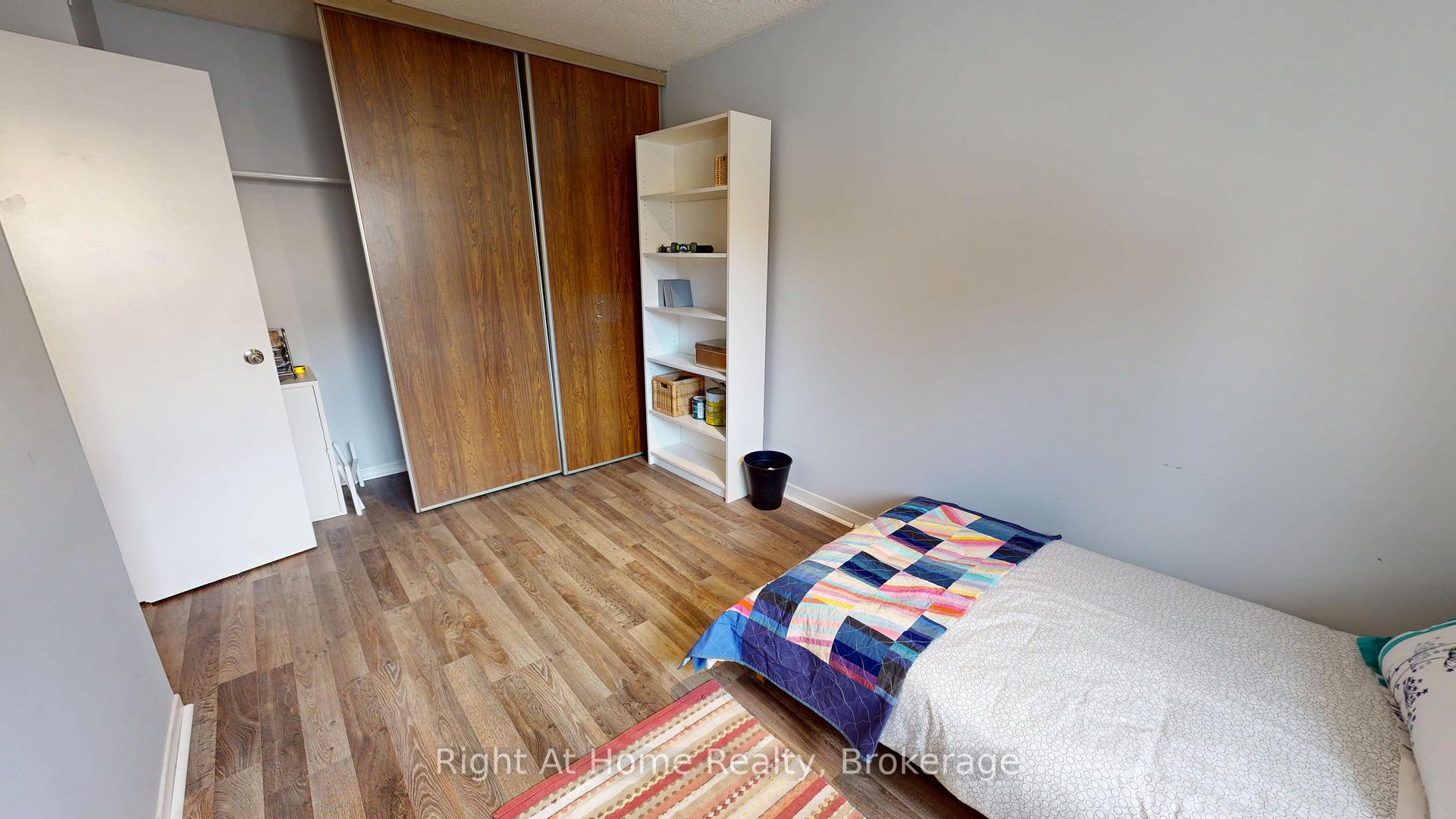 Photo 15 of Unit 49, 15 Green Valley Drive, Kitchener — HOMEH