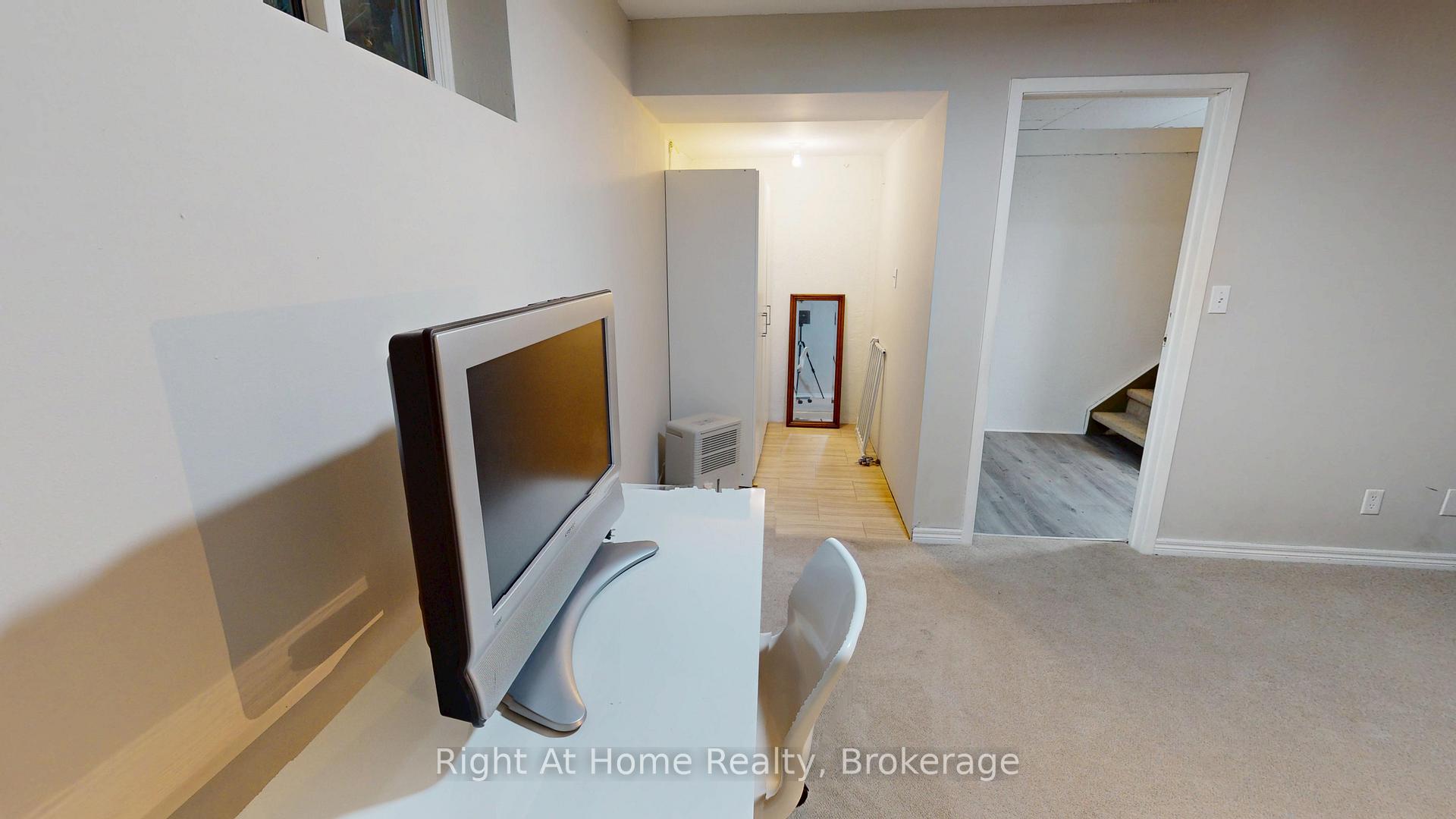 Photo 20 of Unit 49, 15 Green Valley Drive, Kitchener — HOMEH