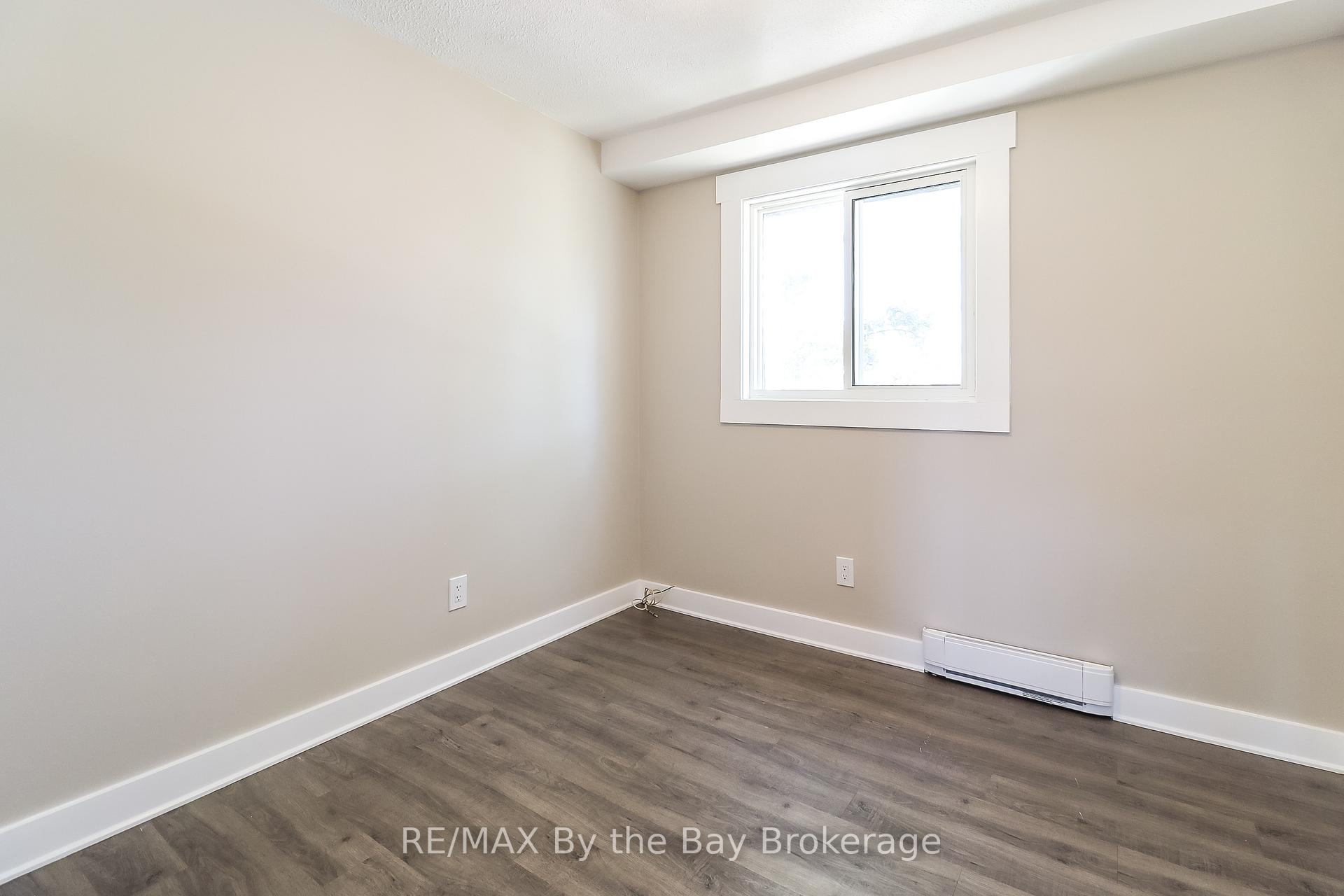 Photo 21 of 602 Tenth Street, Collingwood — HOMEH