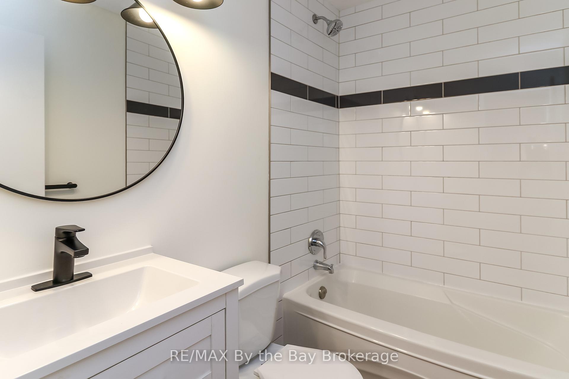 Photo 25 of 602 Tenth Street, Collingwood — HOMEH