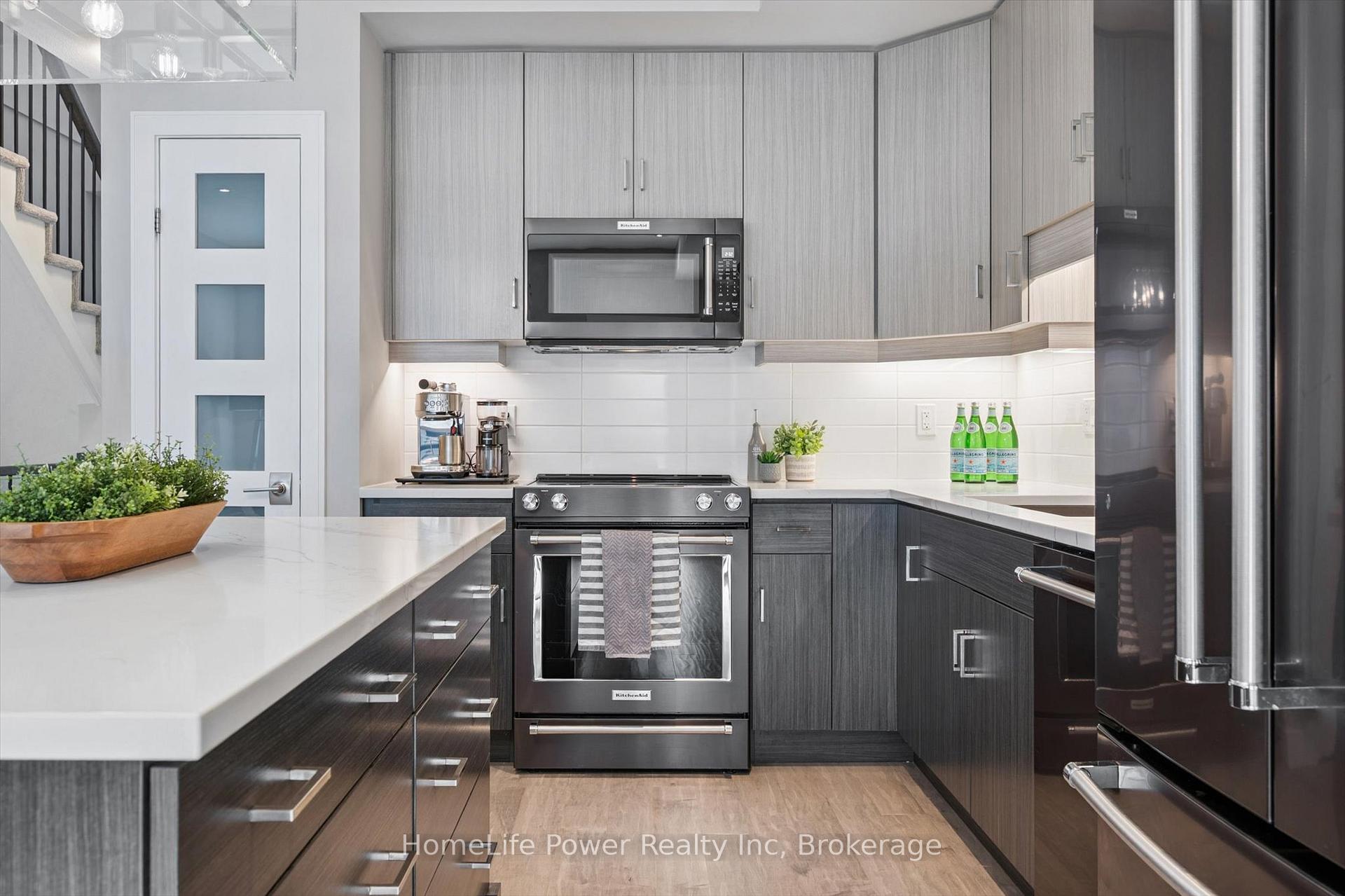 Photo 14 of Unit 106, 60 Arkell Road, Guelph, Kortright East — HOMEH