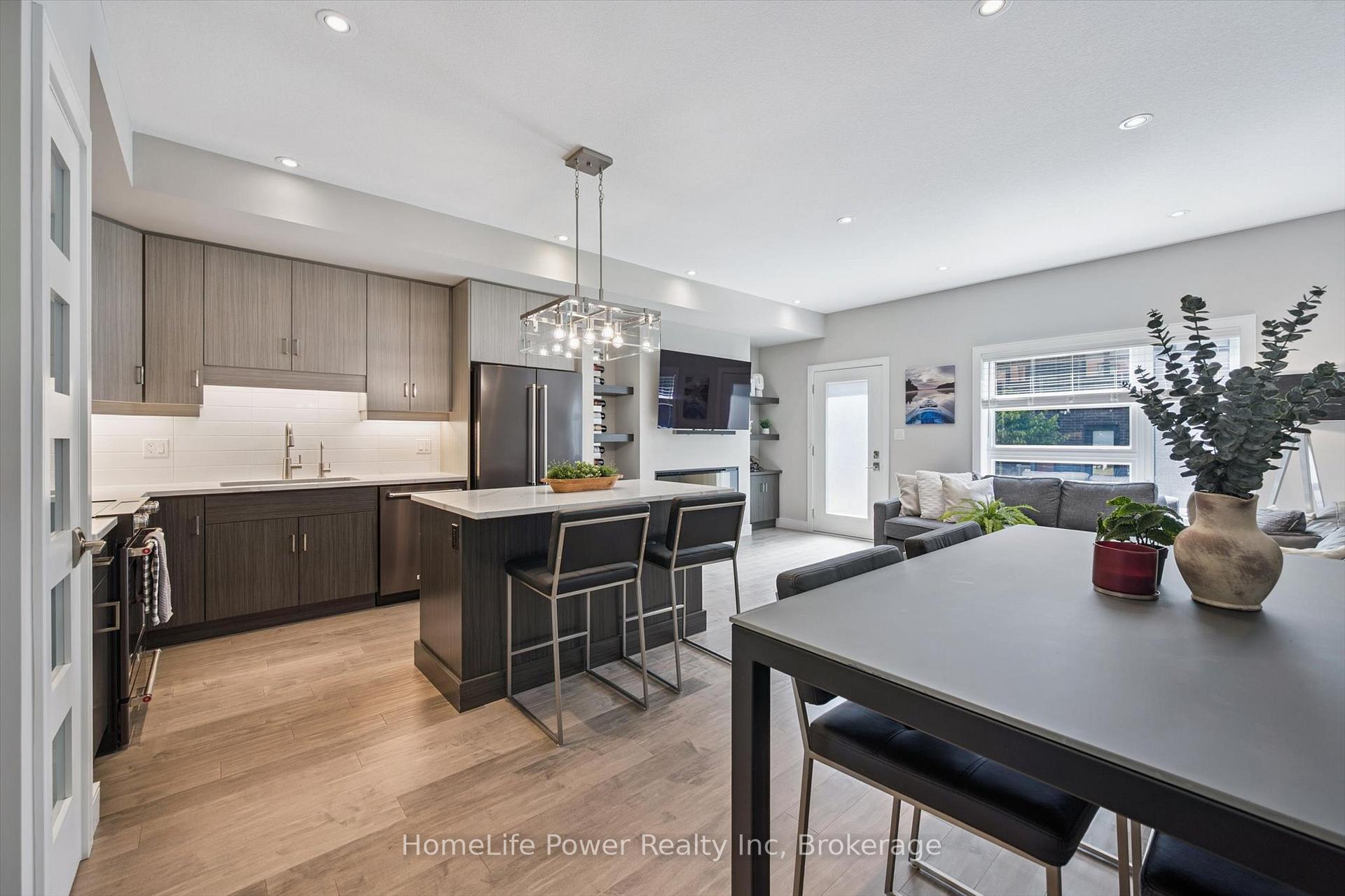 Photo 15 of Unit 106, 60 Arkell Road, Guelph, Kortright East — HOMEH