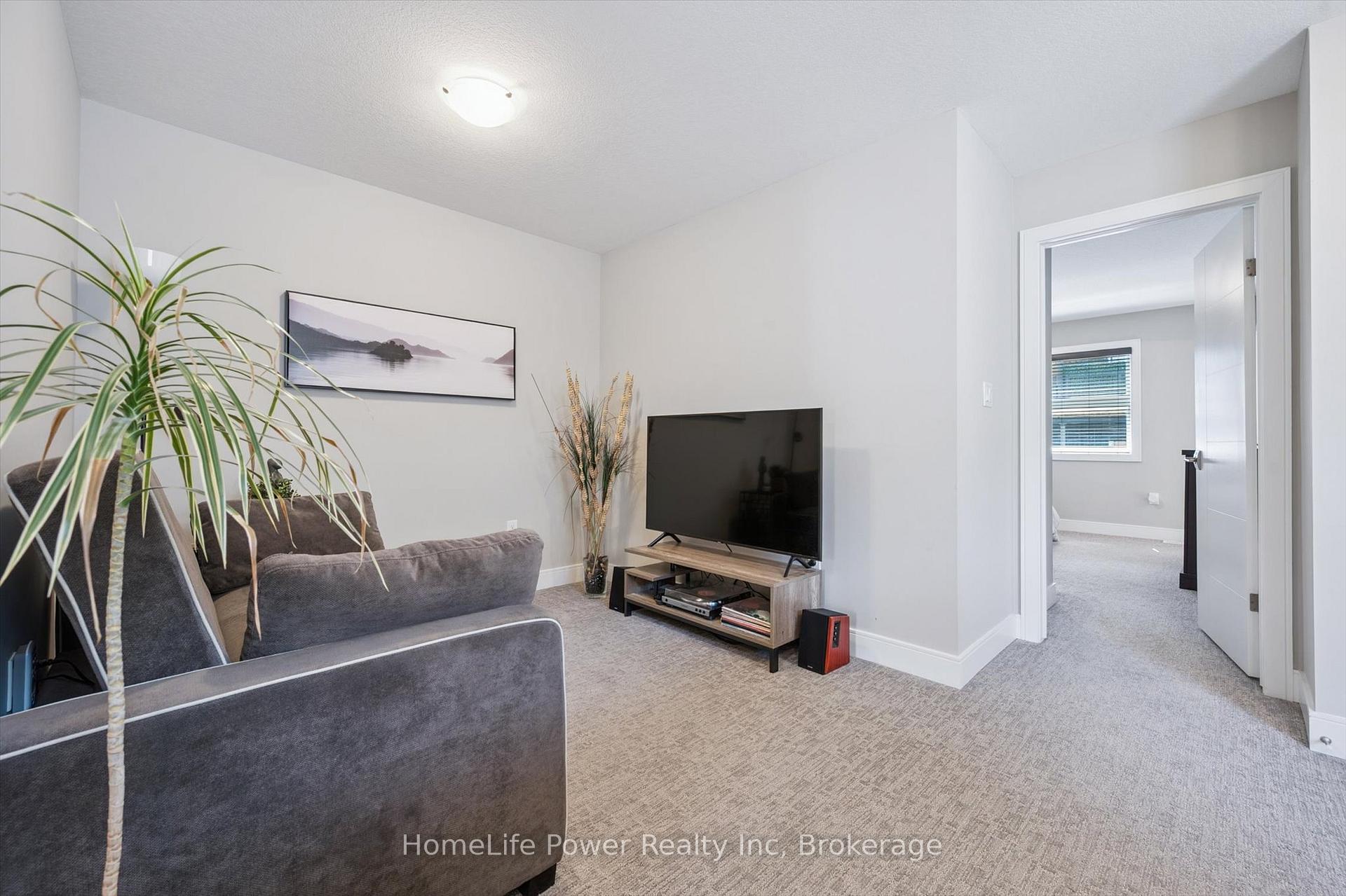 Photo 20 of Unit 106, 60 Arkell Road, Guelph, Kortright East — HOMEH