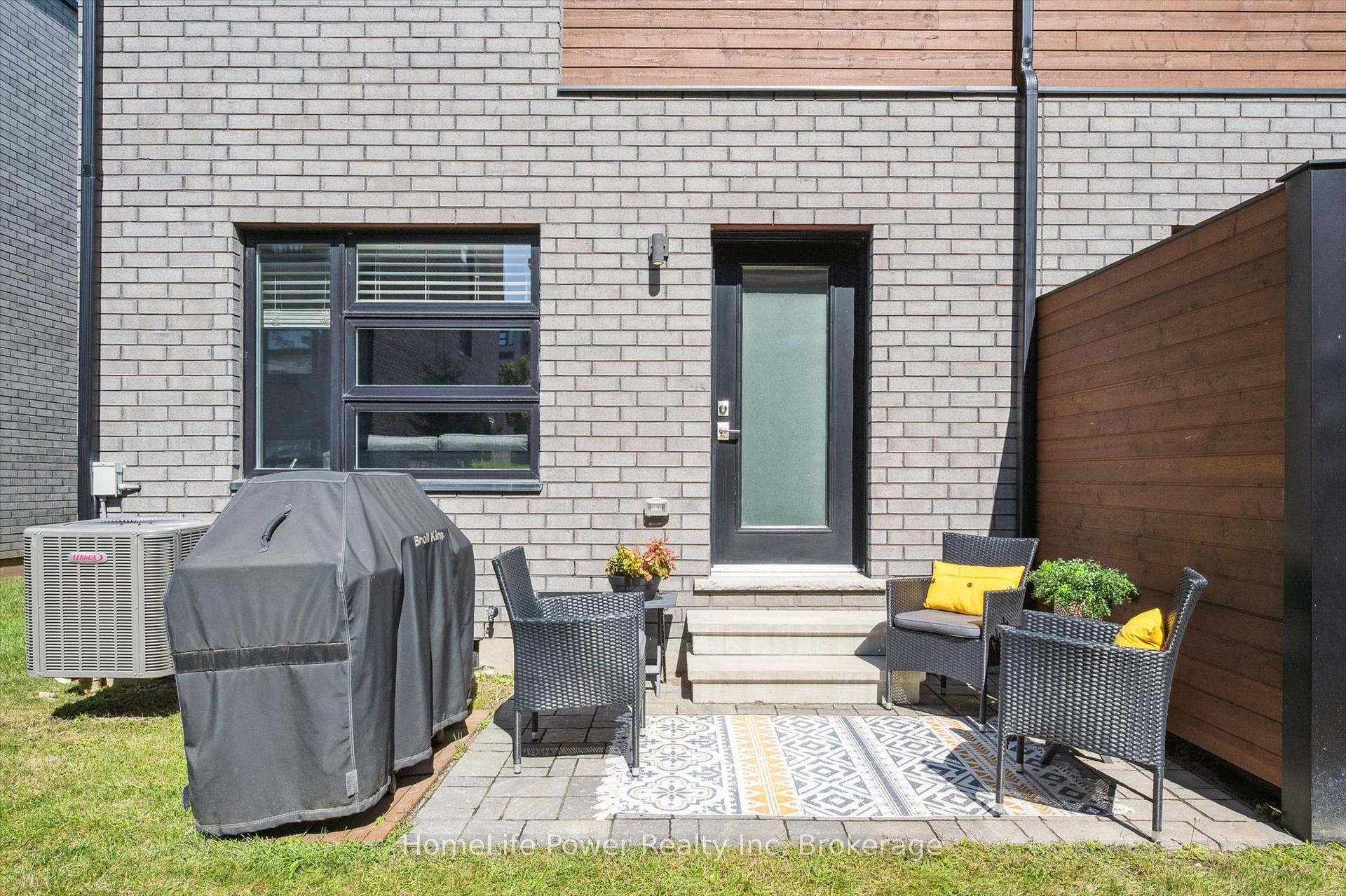 Photo 32 of Unit 106, 60 Arkell Road, Guelph, Kortright East — HOMEH