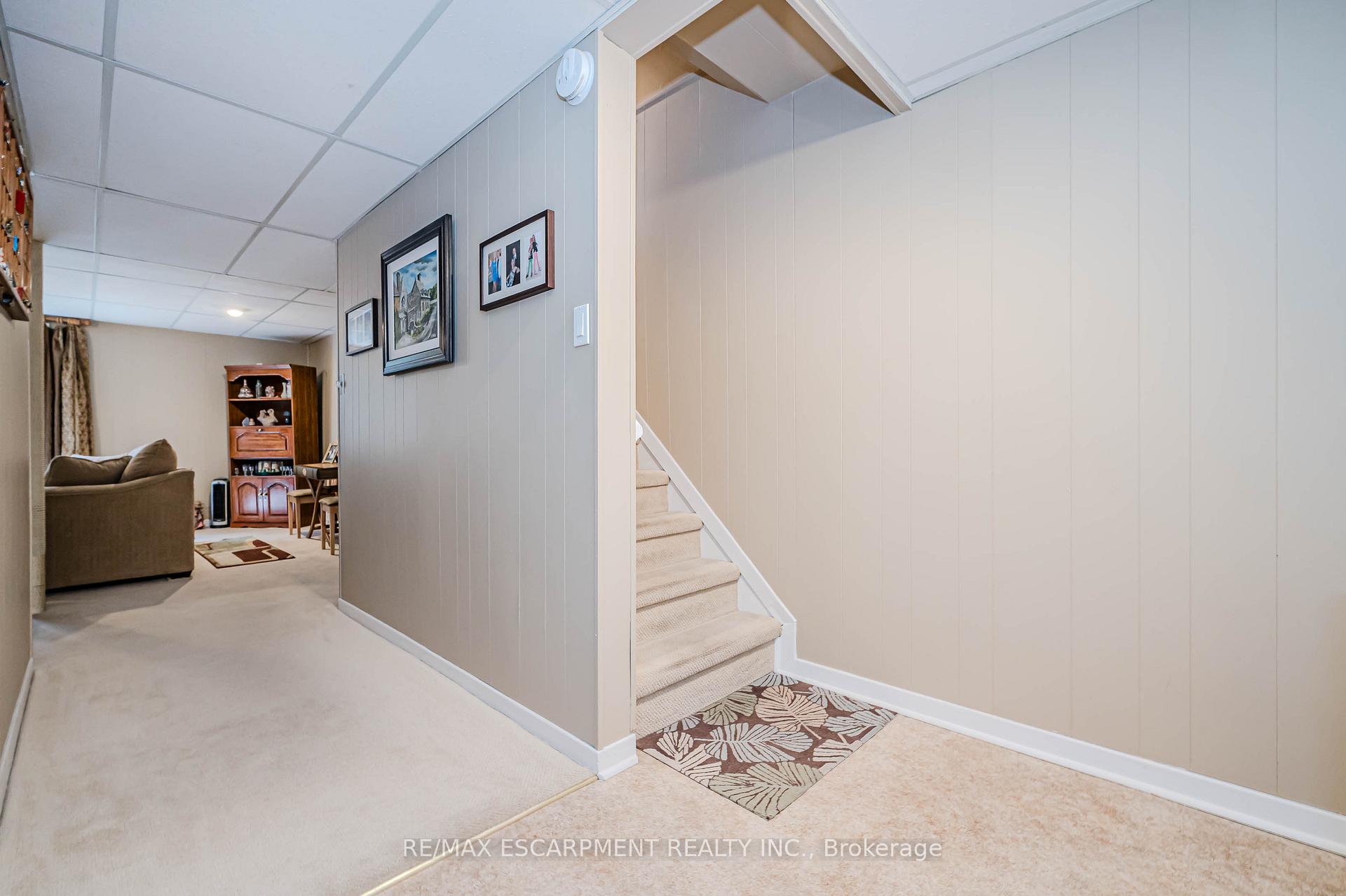 Photo 23 of Unit 61, 3029 Glencrest Road, Burlington, Roseland — HOMEH