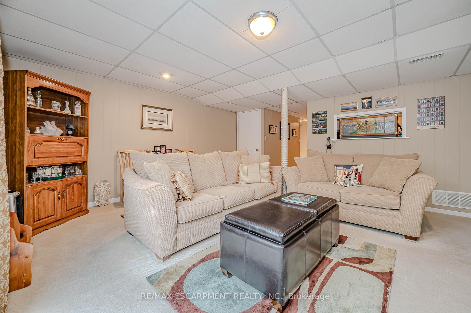 Photo 26 of Unit 61, 3029 Glencrest Road, Burlington, Roseland — HOMEH