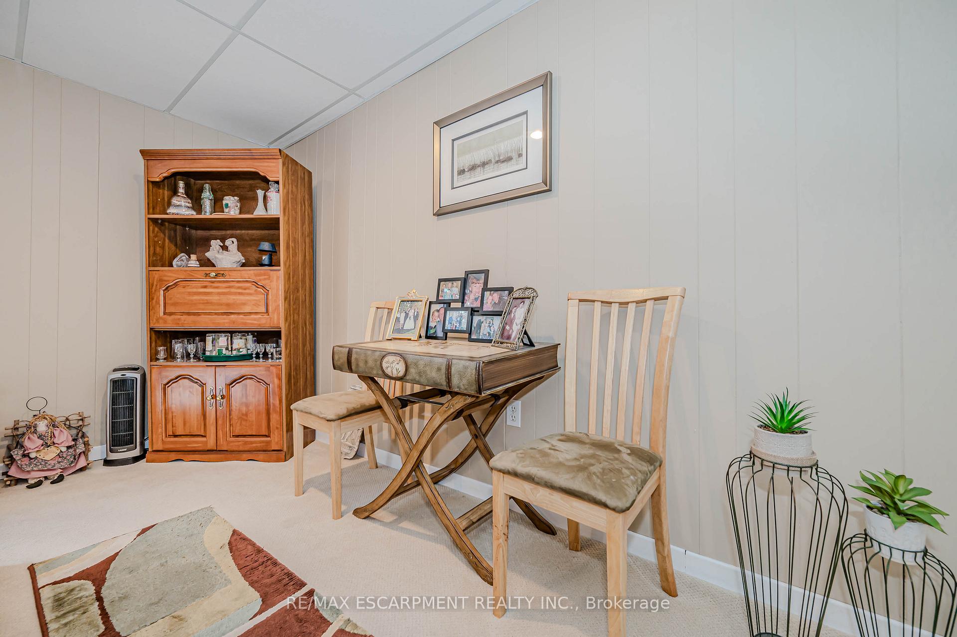 Photo 27 of Unit 61, 3029 Glencrest Road, Burlington, Roseland — HOMEH
